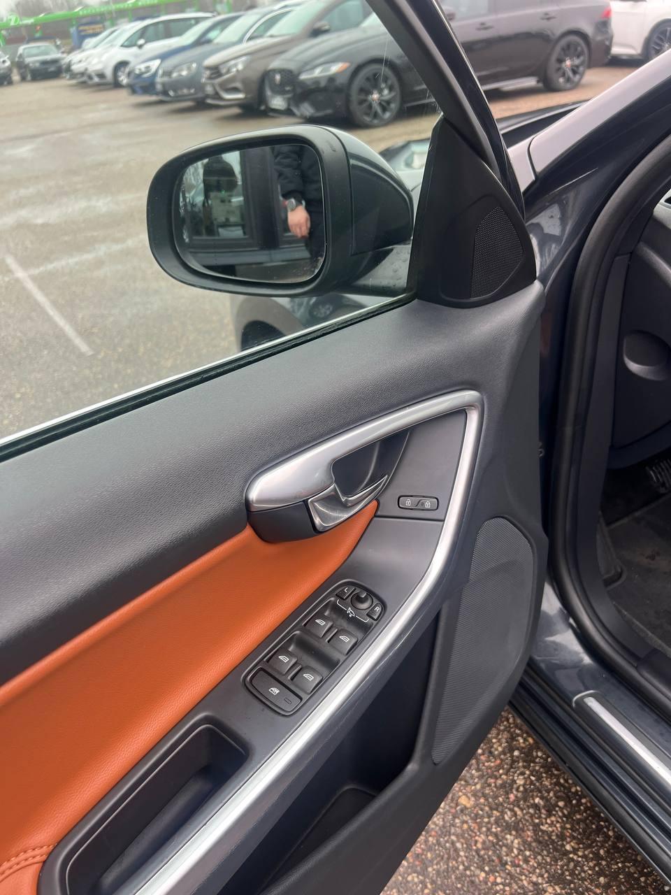 Volvo V60 I · Рестайлинг , 2014 г., механика, дизель - фото 10