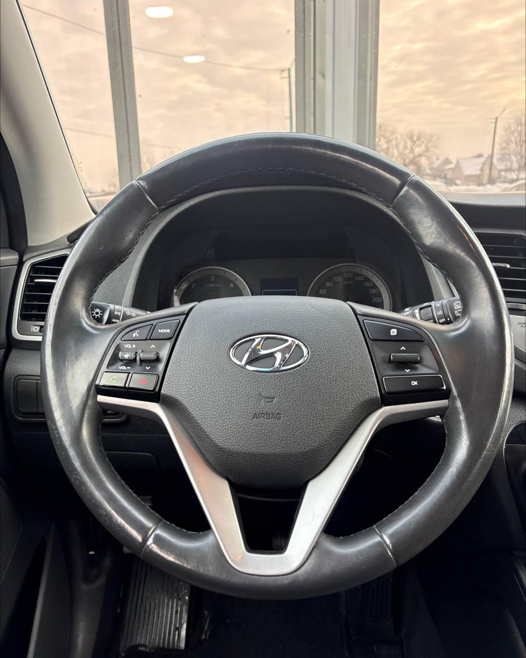 Hyundai Tucson III · Рестайлинг , 2018 г., автомат, дизель - фото 15