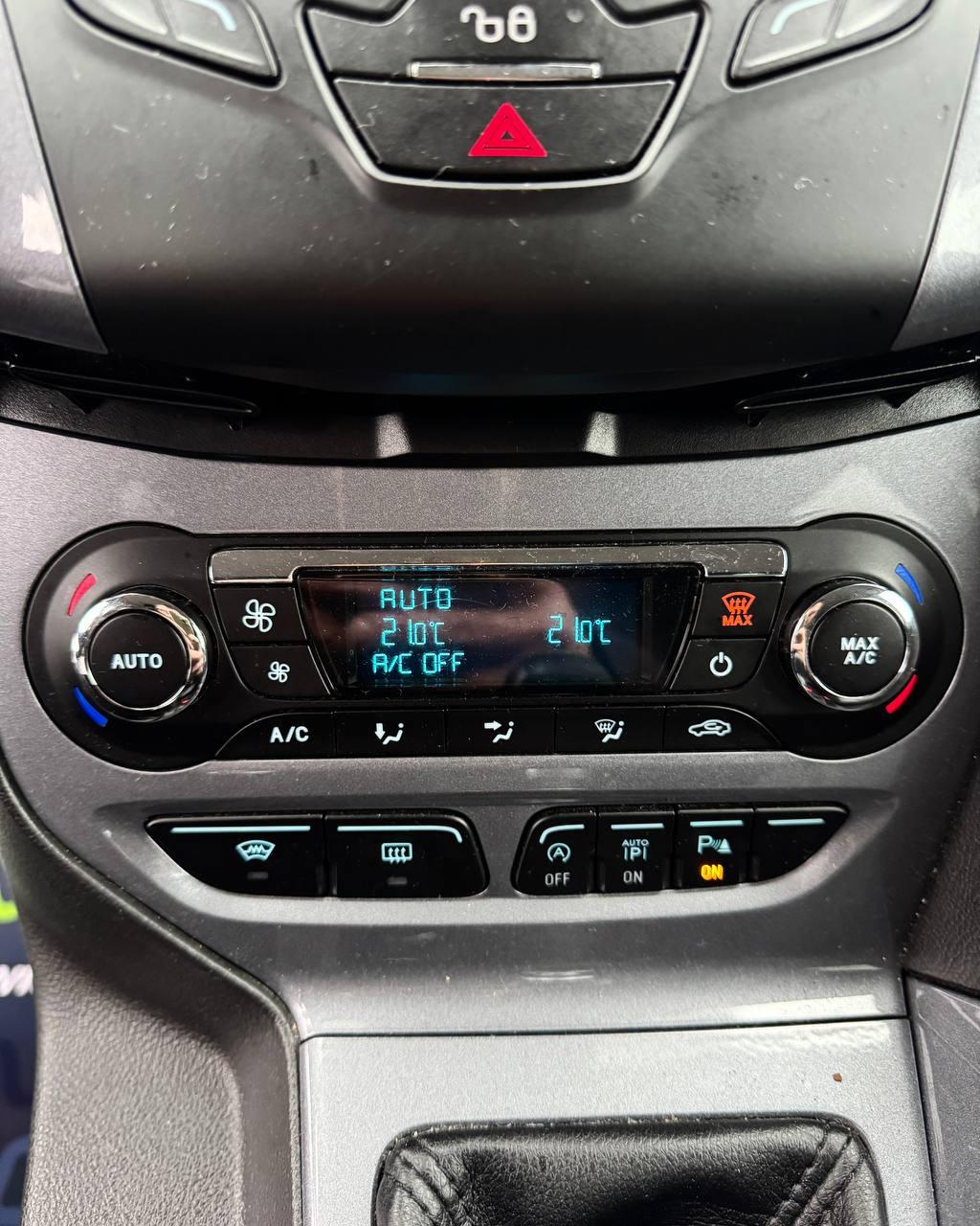 Ford Focus III , 2013 г., механика, дизель - фото 18