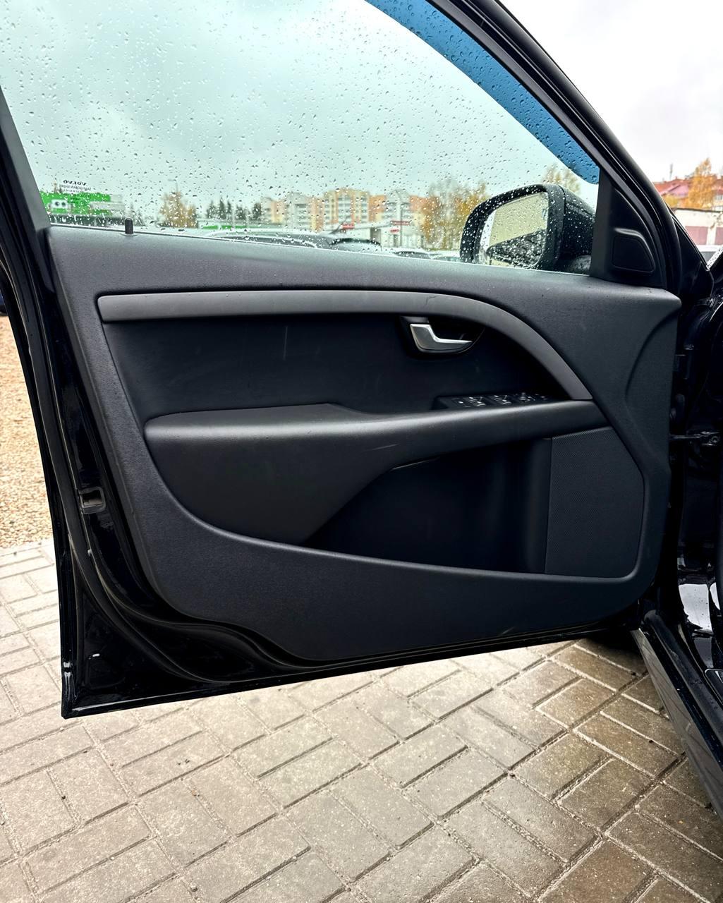 Volvo S80 II · Рестайлинг , 2011 г., автомат, бензин  - фото 9