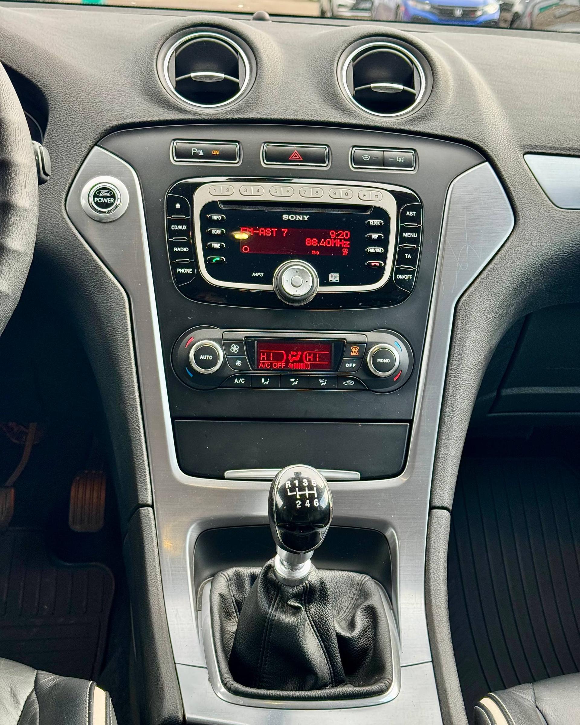 Ford Mondeo IV · Рестайлинг , 2011 г., механика, дизель  - фото 12