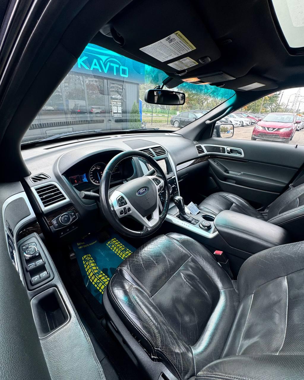 Ford Explorer V , 2010 г., автомат, бензин - фото 10