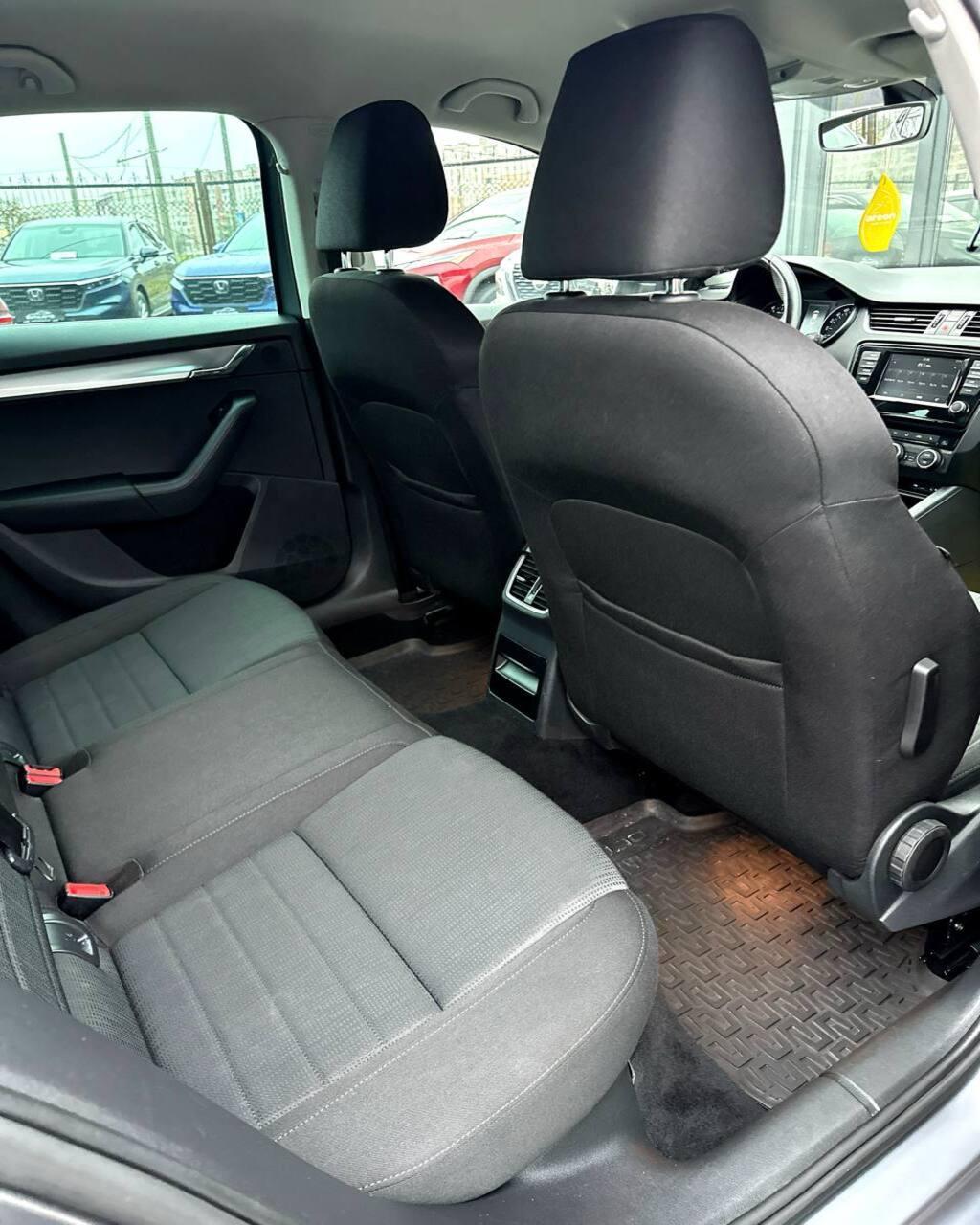 Skoda Octavia III , 2016 г., робот, бензин - фото 13