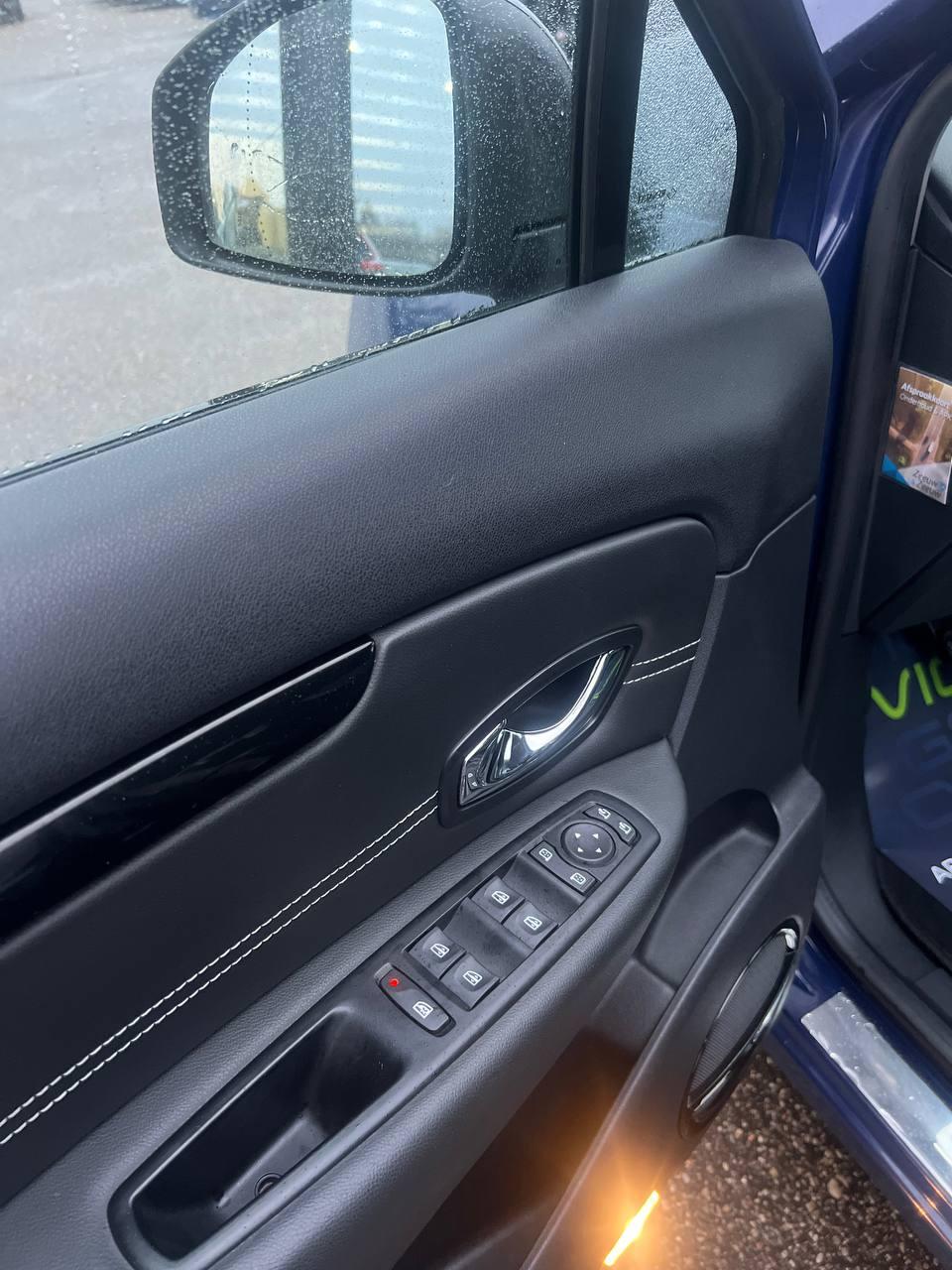 Renault Grand Scenic III · 2-й рестайлинг , 2012 г., механика, дизель - фото 10