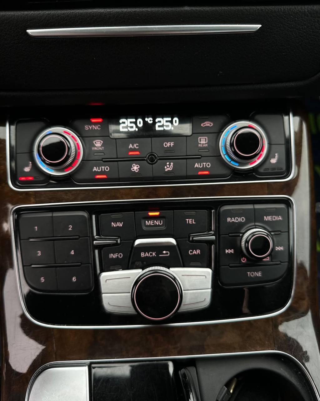 Audi A8 D4 · Рестайлинг , 2015 г., автомат, бензин - фото 11