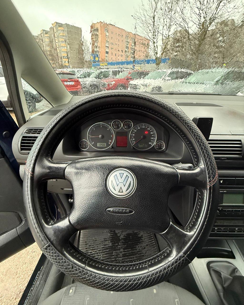 Volkswagen Sharan I · 2-й рестайлинг , 2005 г., механика, дизель - фото 11