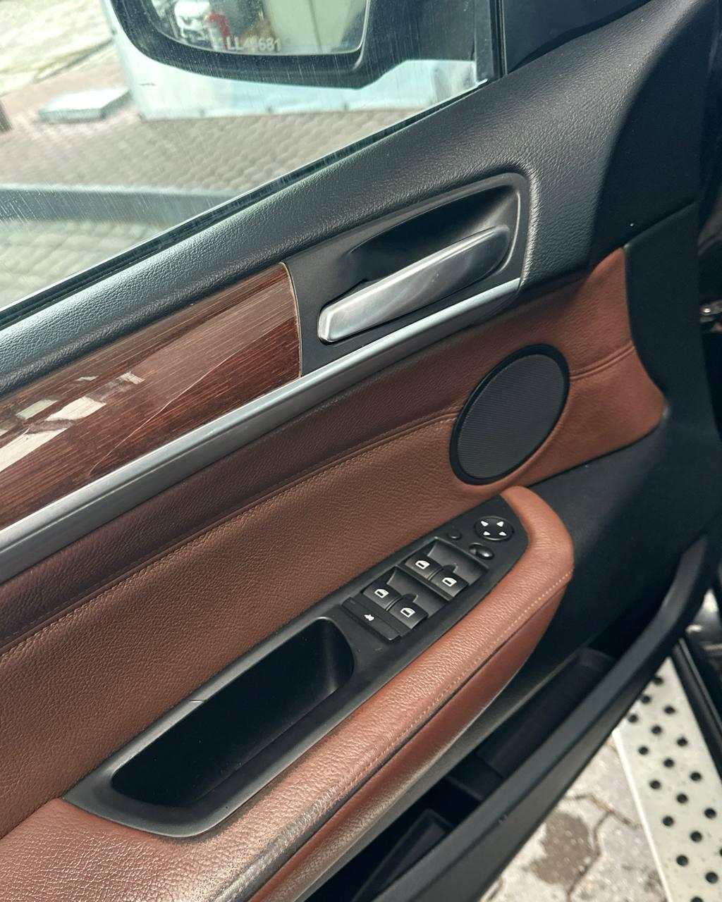 BMW X5 E70 · Рестайлинг , 2010 г., автомат, дизель - фото 9