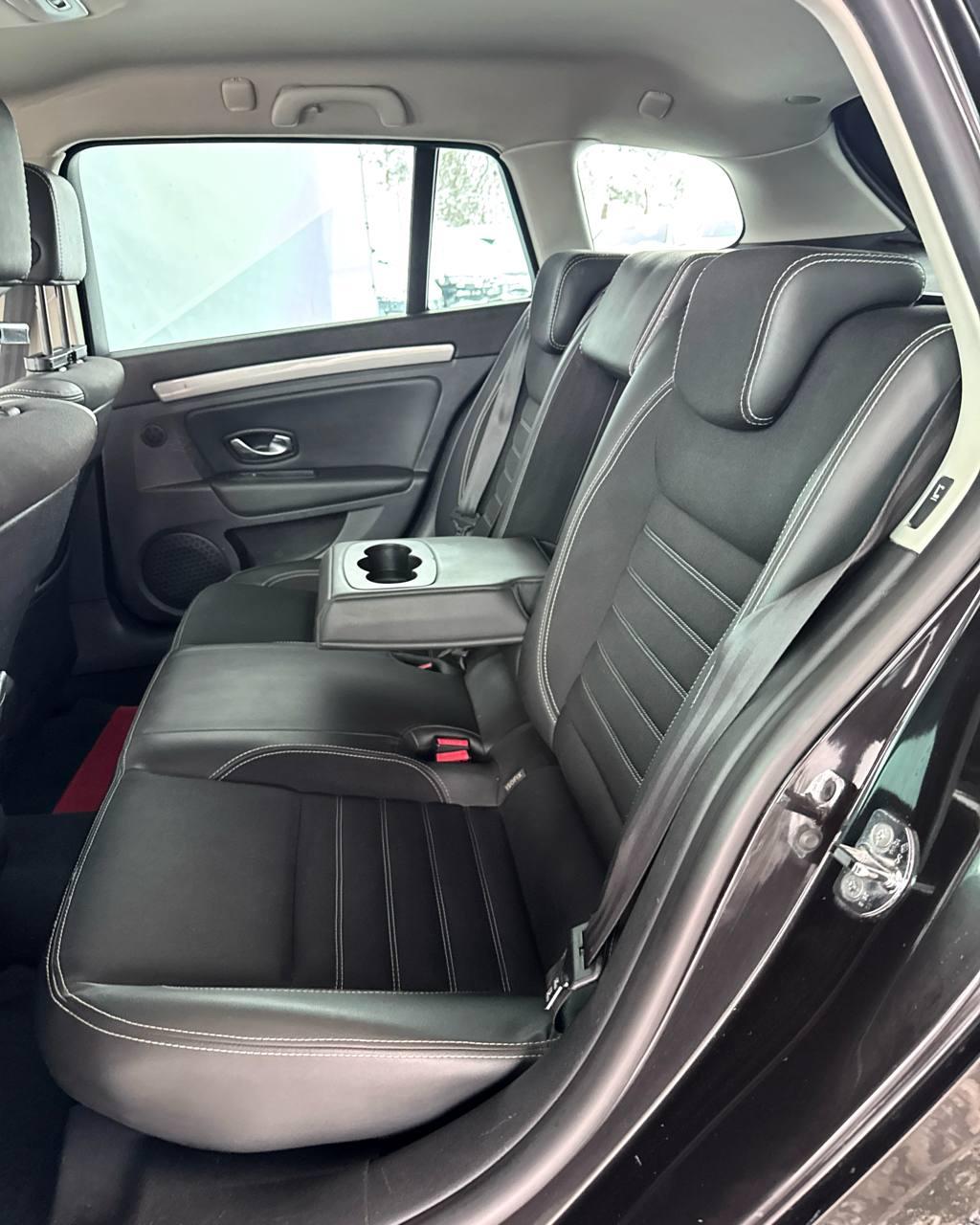 Renault Laguna III · Рестайлинг , 2013 г., механика, дизель - фото 14