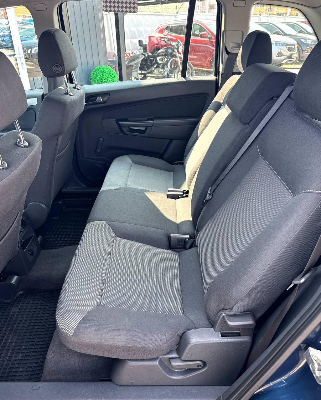 Opel Zafira B · Рестайлинг, 2012 г., механика, бензин - фото 14