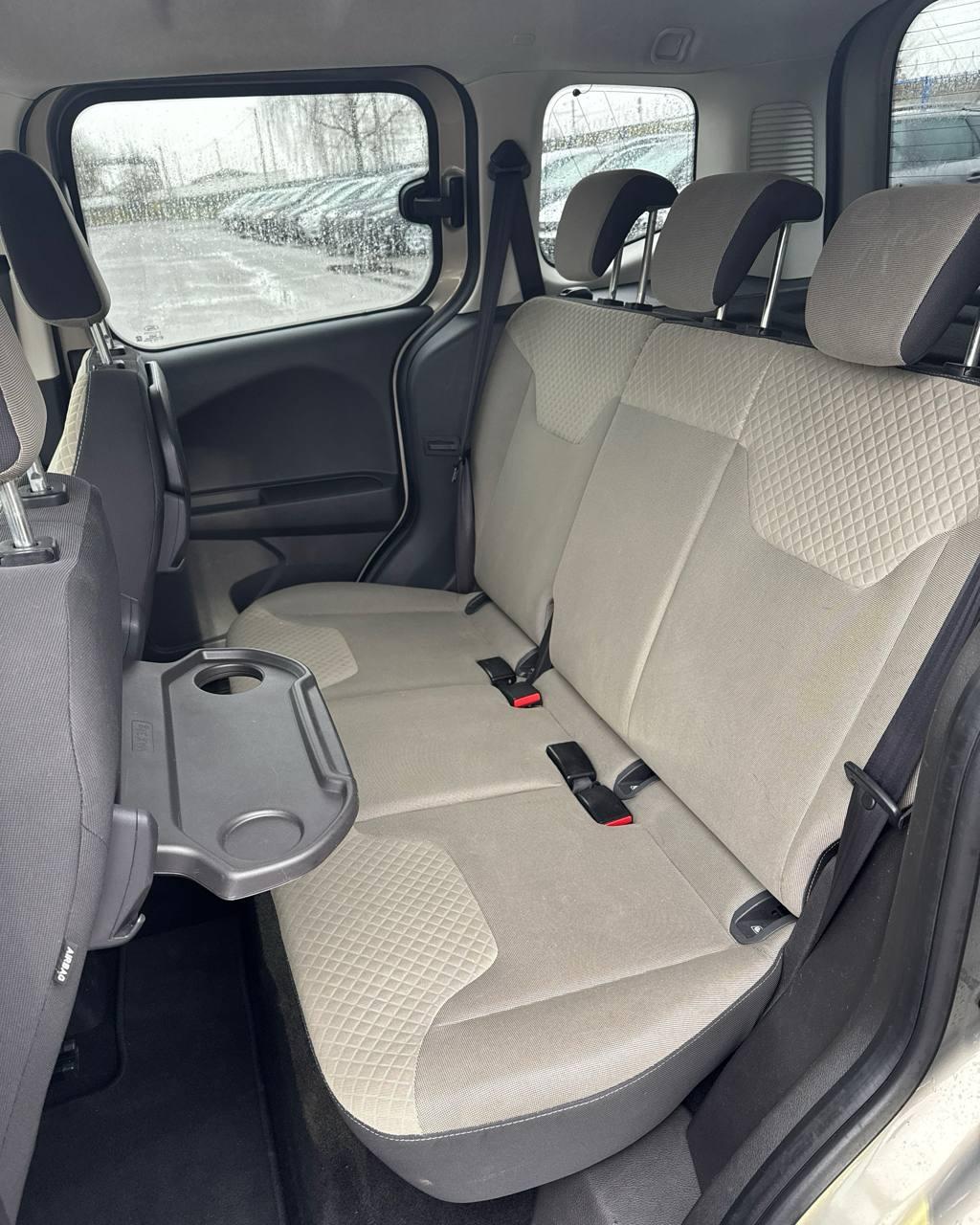 Ford Tourneo Courier I , 2015 г., механика, бензин - фото 11