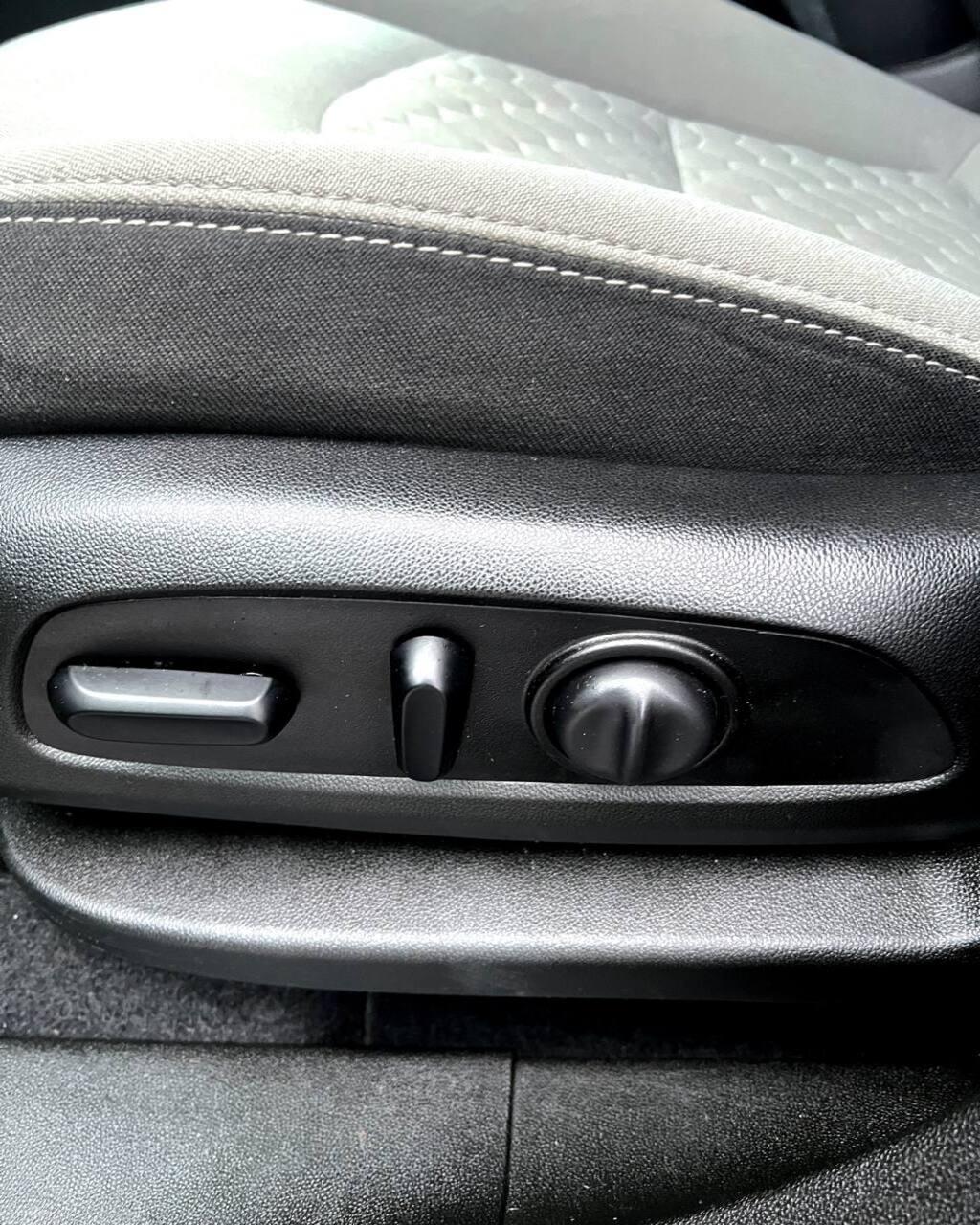 Chevrolet Equinox III , 2020 г., автомат, бензин - фото 20