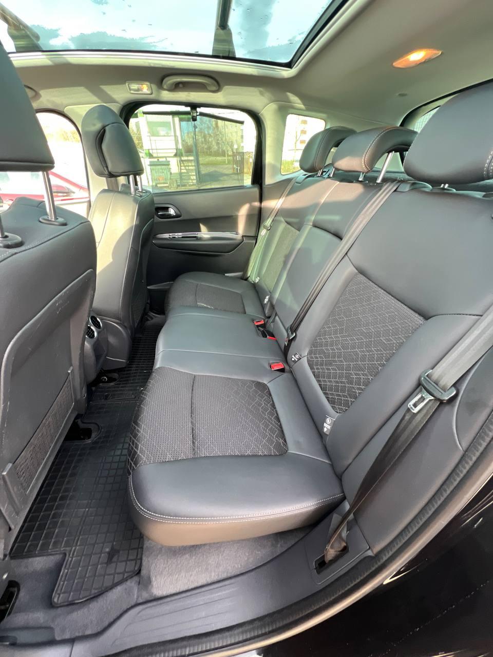 Peugeot 3008 I · Рестайлинг , 2016 г., механика, бензин - фото 16