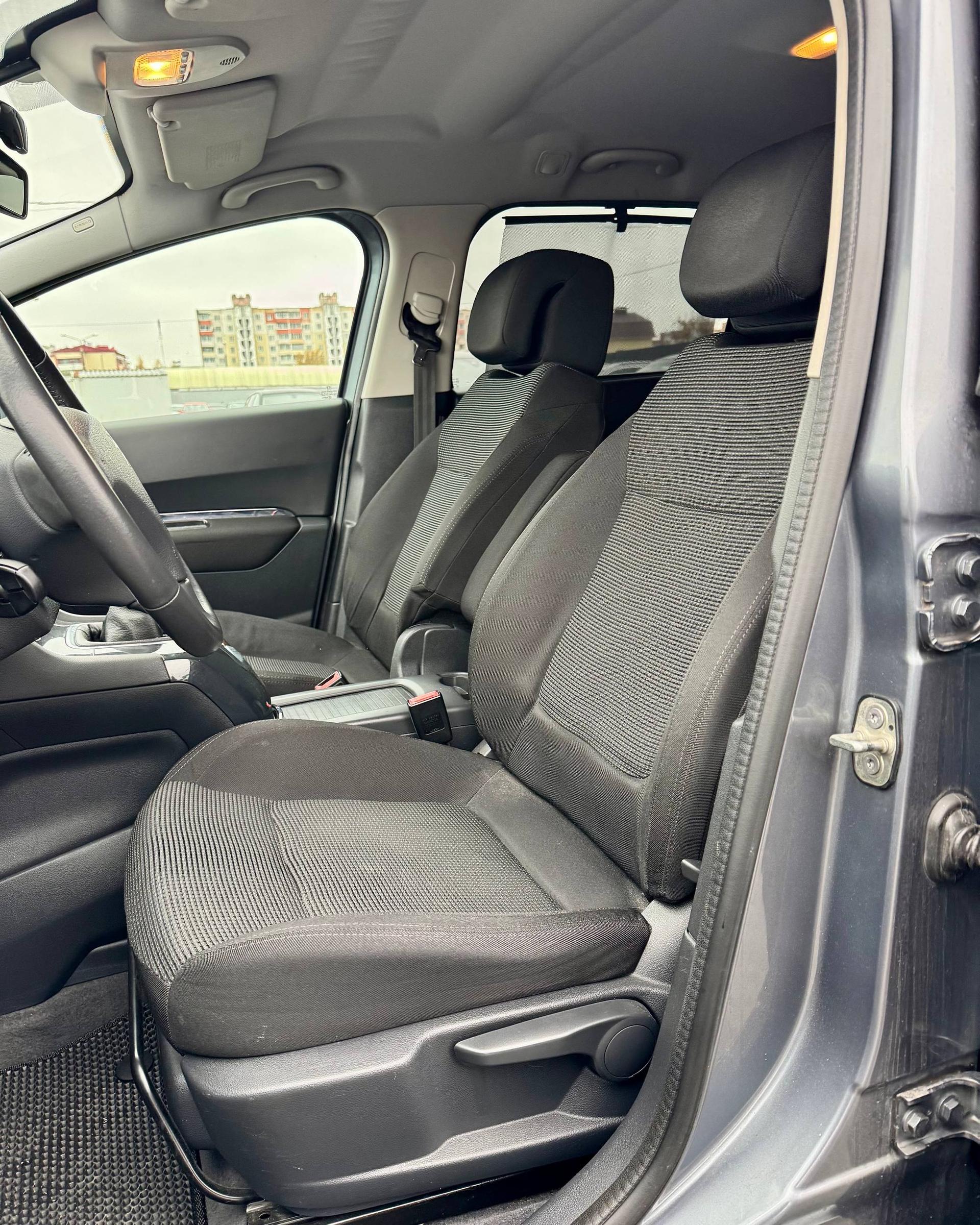 Peugeot 5008 I , 2011 г., механика, дизель  - фото 10