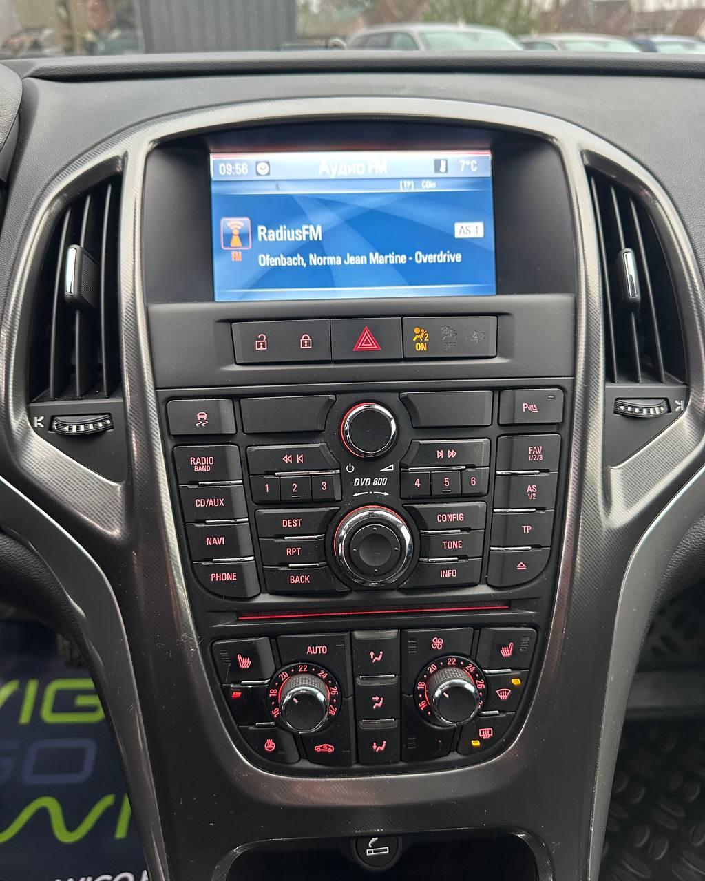 Opel Astra J , 2011 г., механика, дизель - фото 10