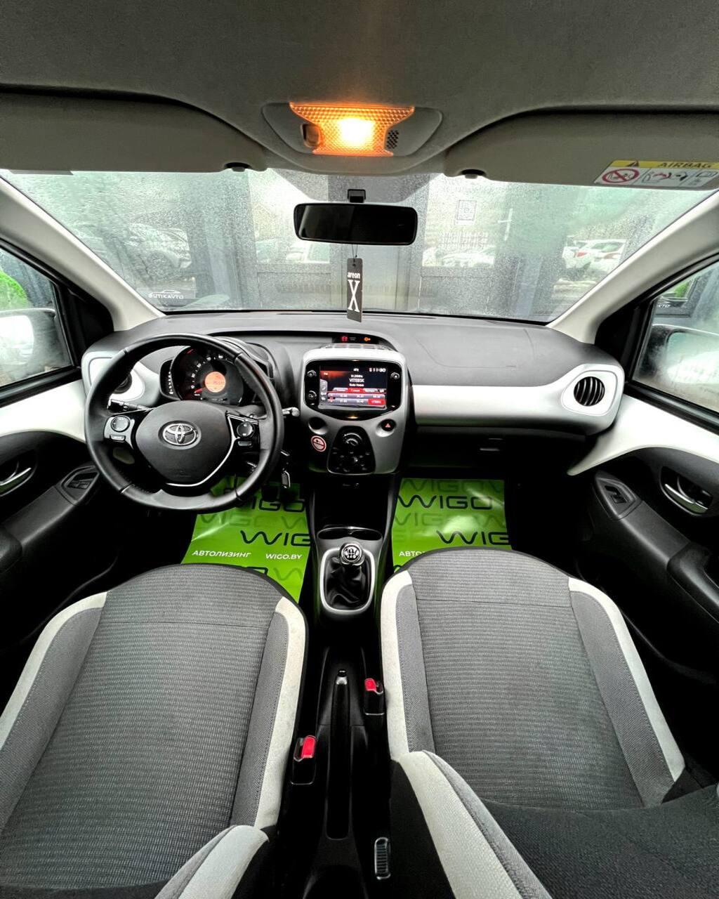 Toyota Aygo II (AB40) · Рестайлинг , 2020 г., механика, бензин - фото 10