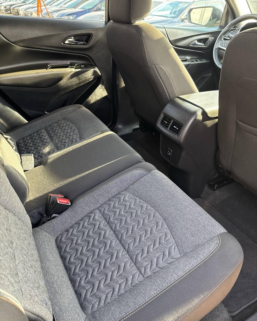 Chevrolet Equinox III · Рестайлинг , 2022 г., автомат, бензин - фото 12