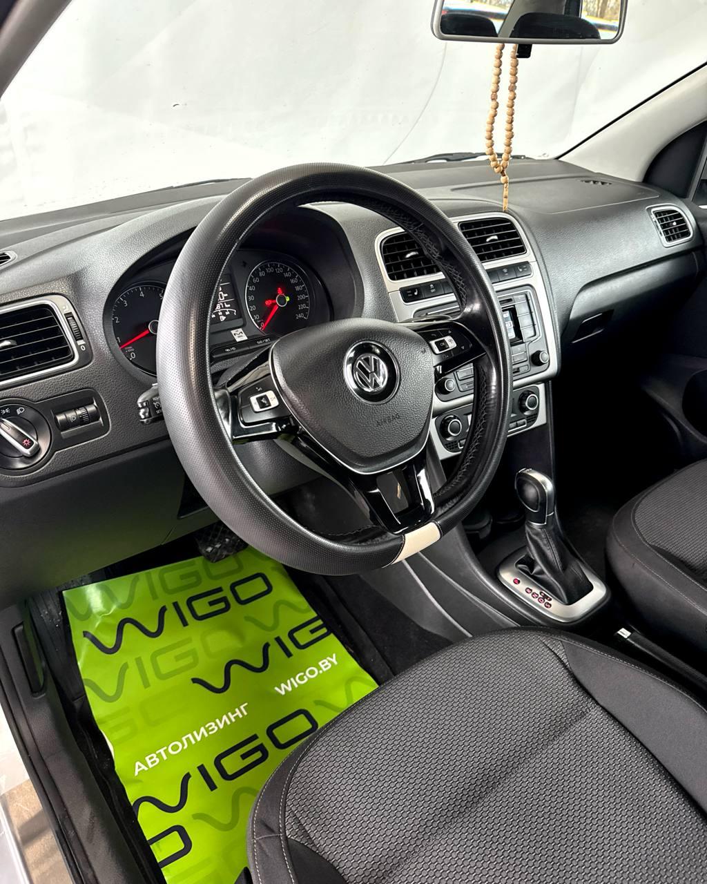 Volkswagen Polo Sedan I · Рестайлинг , 2017 г., робот, бензин - фото 10