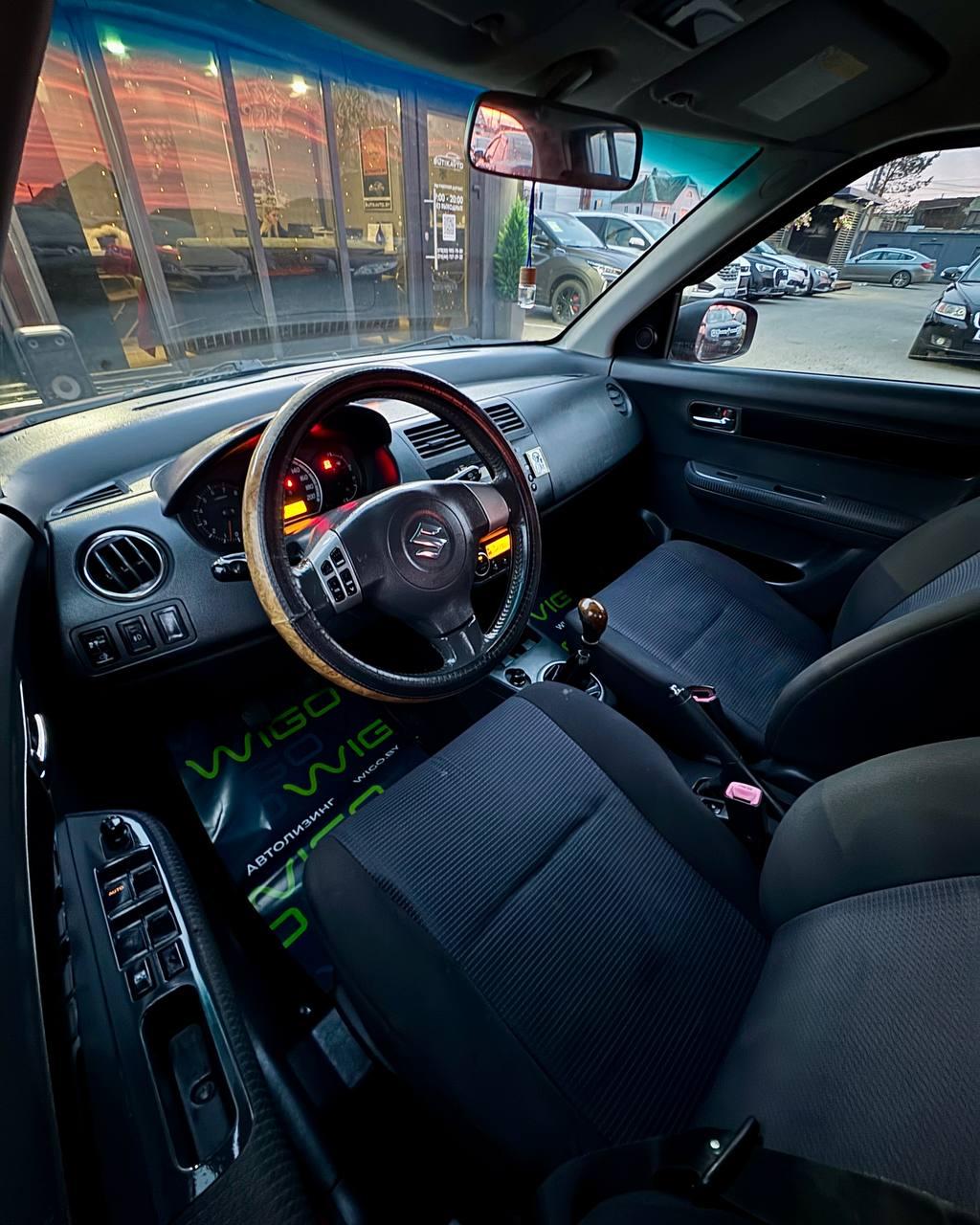 Suzuki Swift III , 2008 г., механика, бензин - фото 10