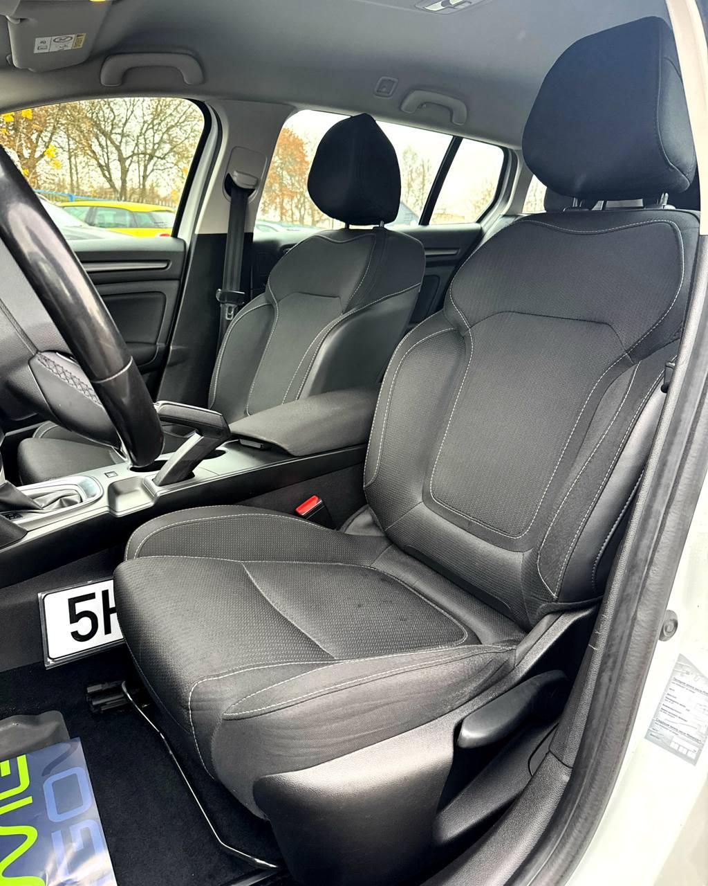 Renault Megane IV · Рестайлинг , 2020 г., робот, дизель - фото 8