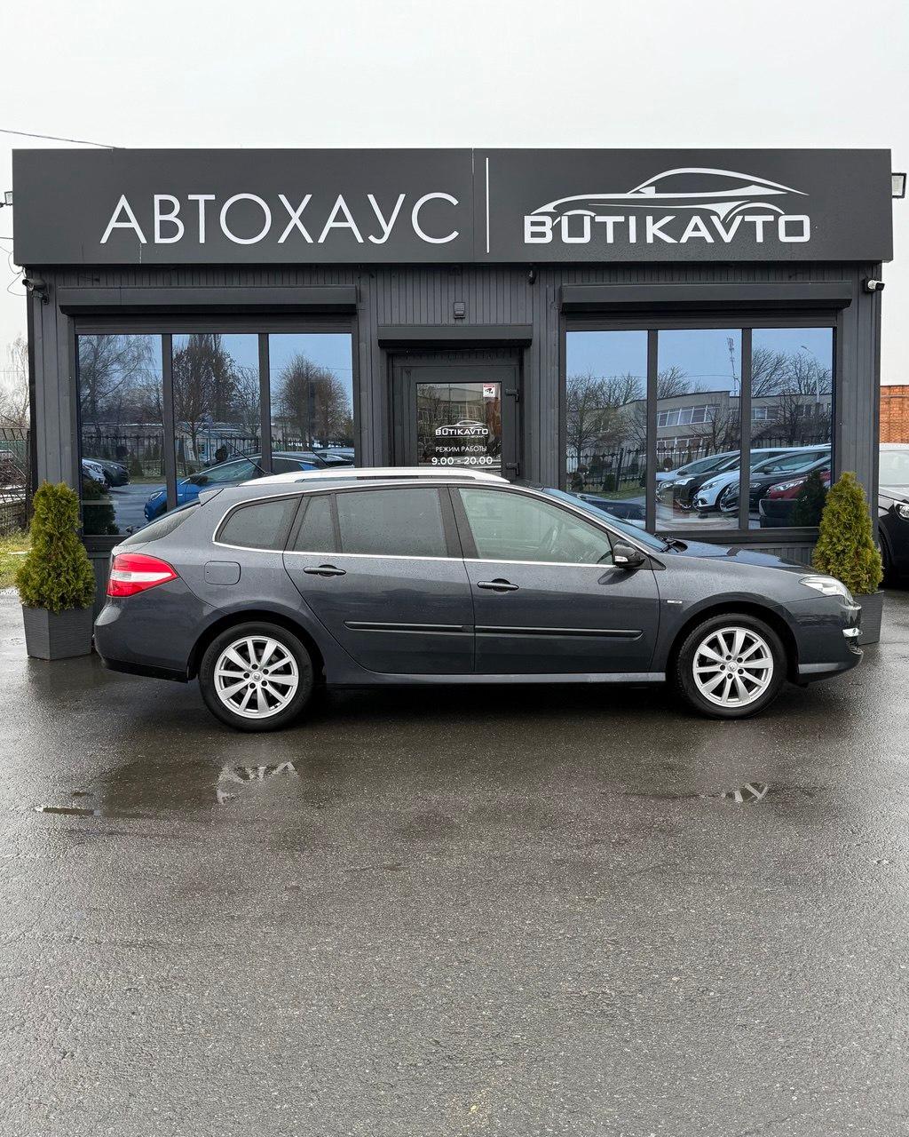 Renault Laguna III · Рестайлинг , 2013 г., механика, дизель - фото 8