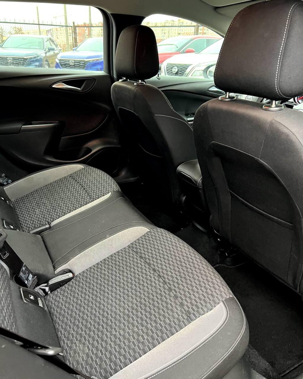 Opel Astra K · Рестайлинг , 2021 г., механика, бензин - фото 13