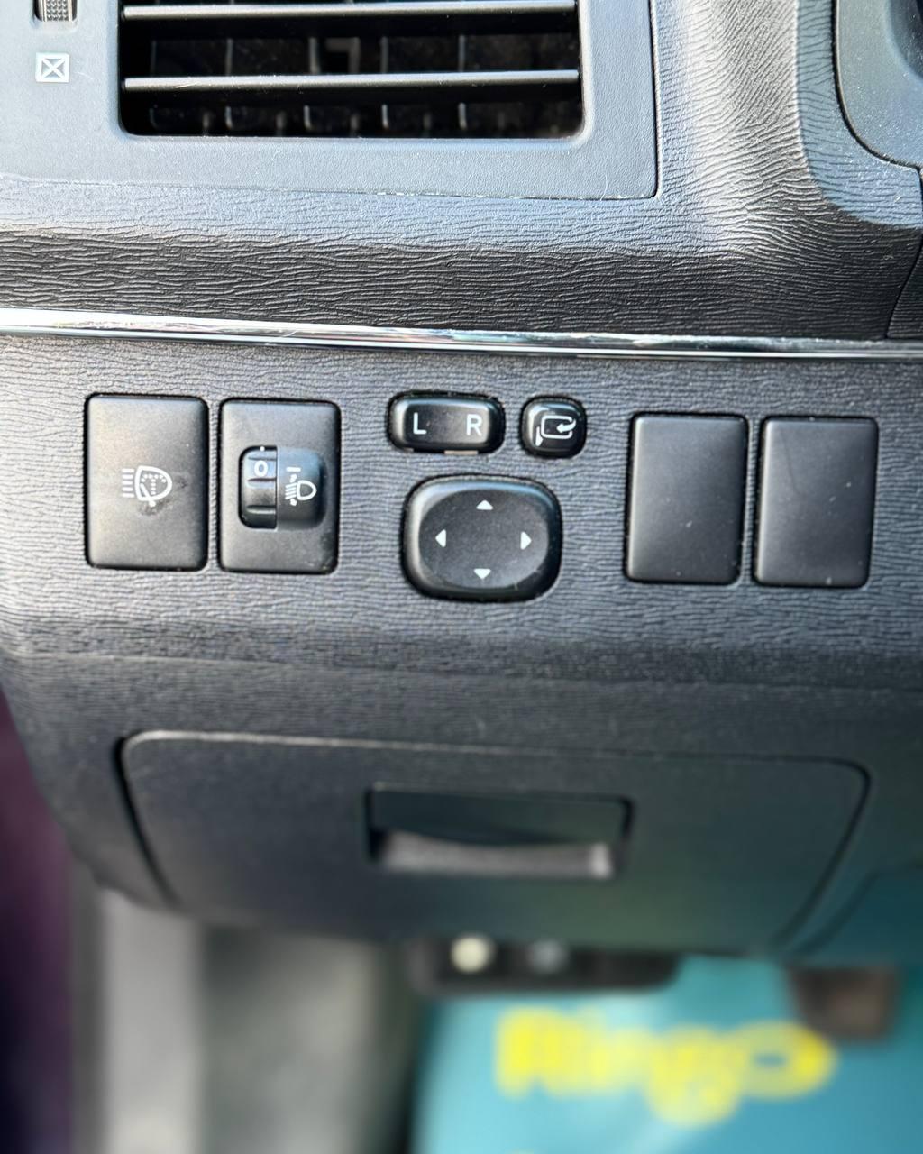 Toyota Avensis III (T270) , 2009 г., механика, бензин - фото 17