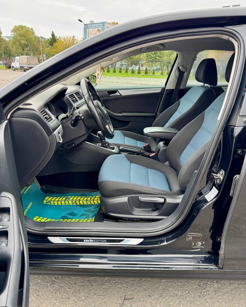 Volkswagen Jetta VI , 2013 г., автомат, бензин - фото 10