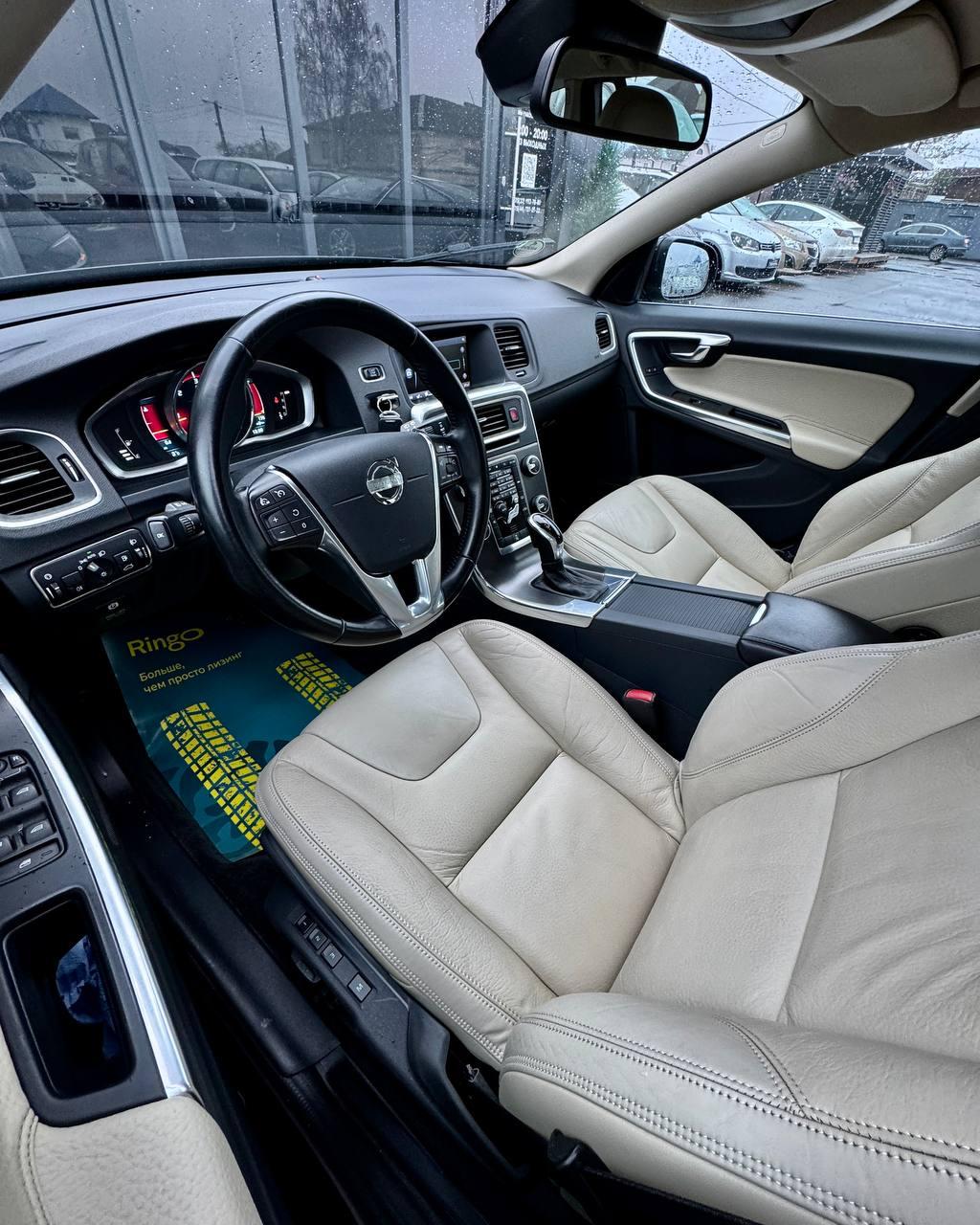 Volvo V60 I · Рестайлинг , 2013 г., робот, дизель - фото 10