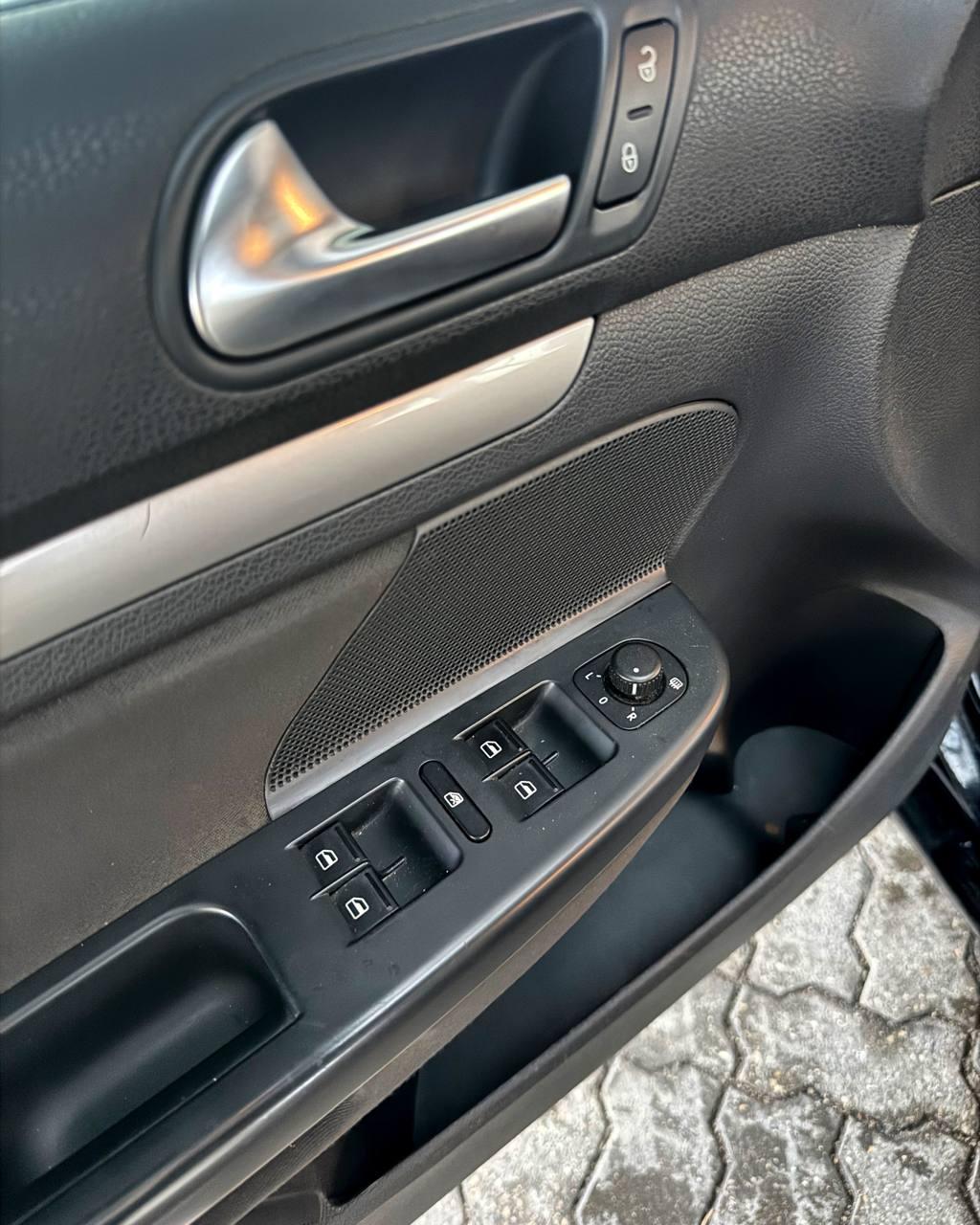 Volkswagen Golf VI , 2011 г., механика, дизель - фото 9