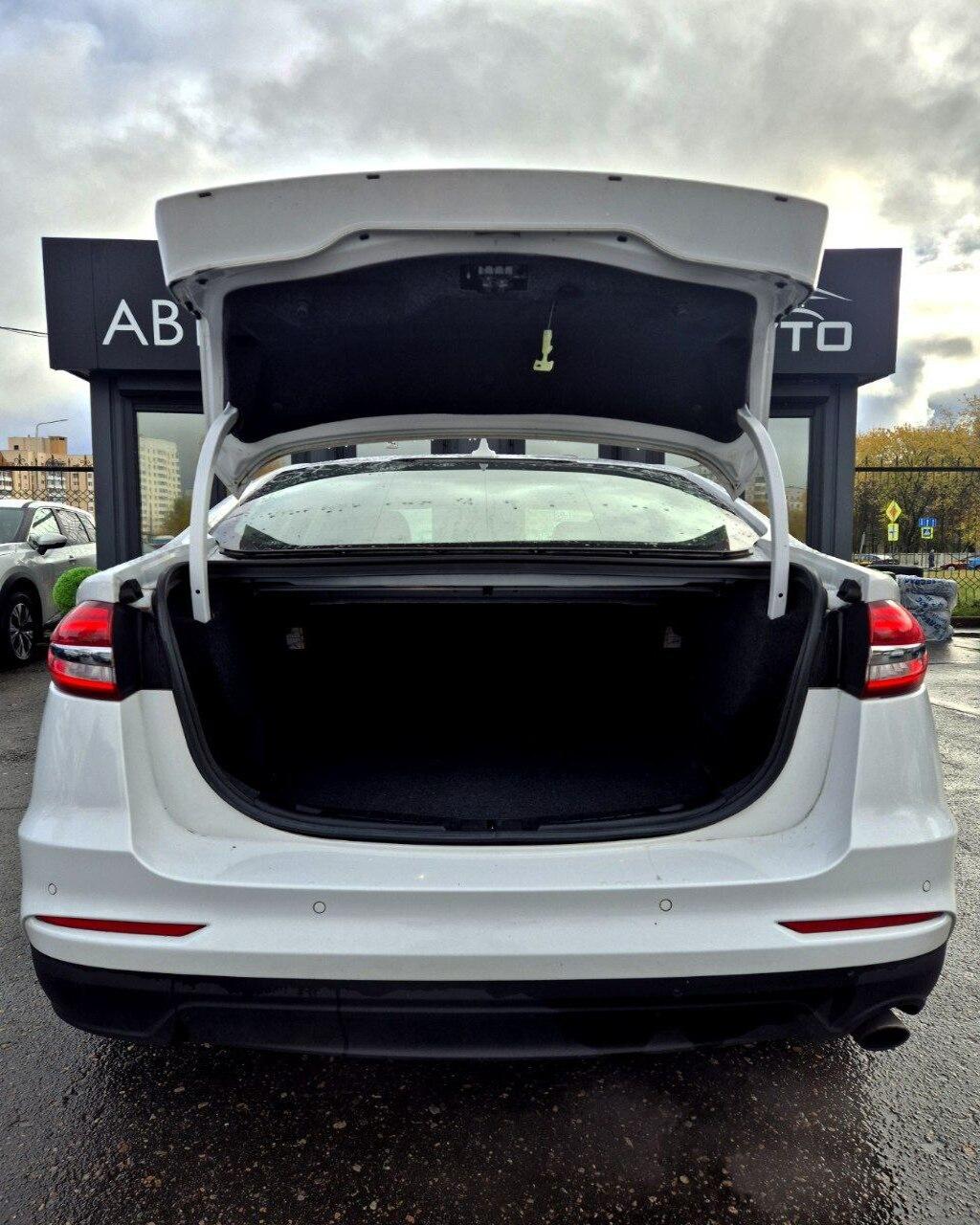 Ford Fusion USA II · 2-й рестайлинг , 2020 г., автомат, бензин - фото 14