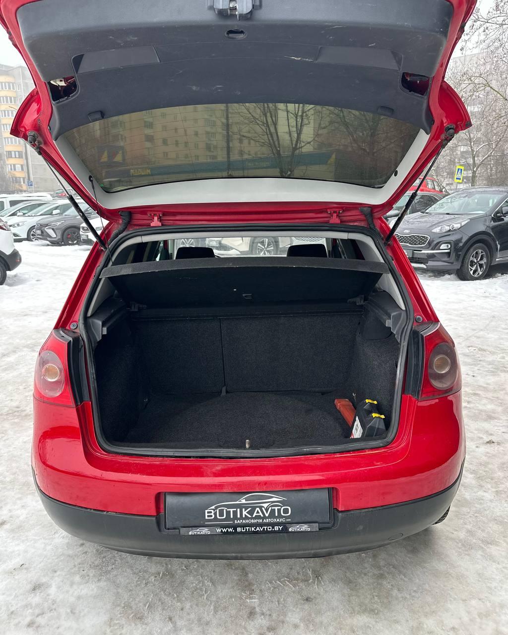 Volkswagen Golf V , 2004 г., механика, бензин - фото 11