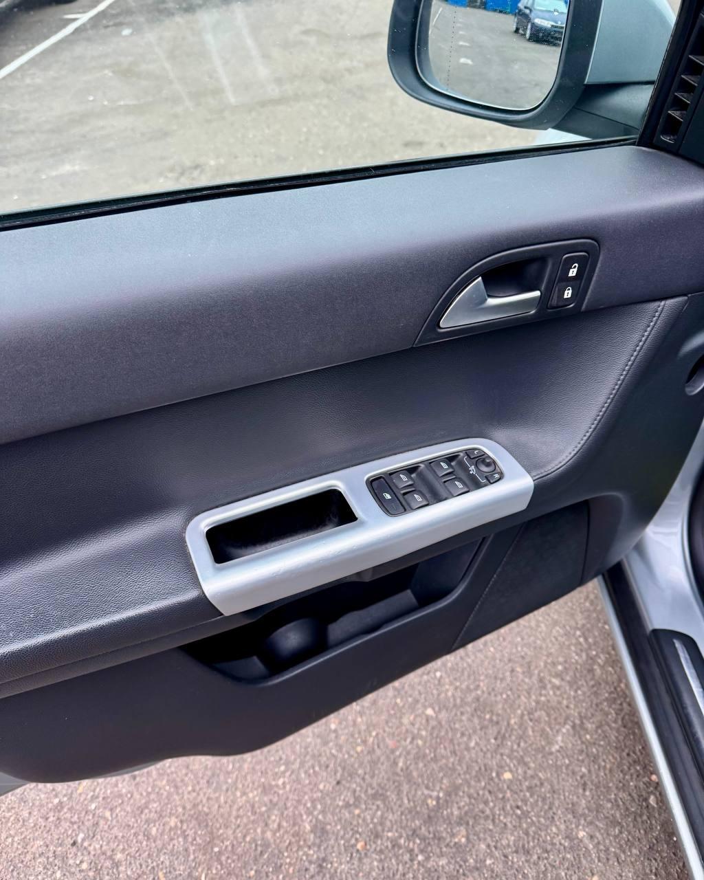 Volvo V50 I · 2-й рестайлинг , 2012 г., механика, дизель - фото 9