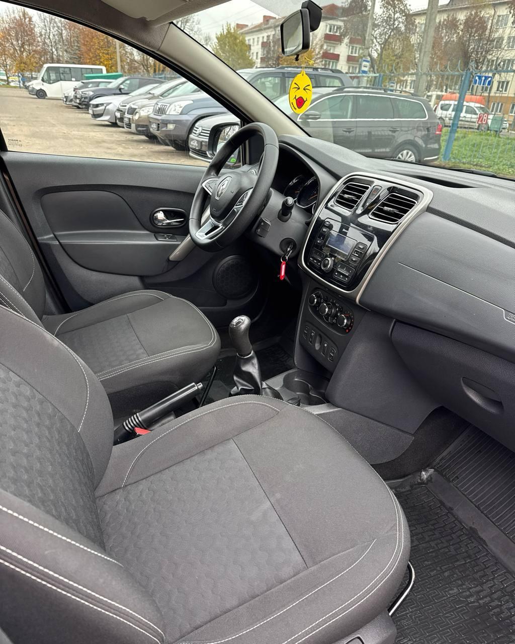 Renault Logan II · Рестайлинг , 2019 г., механика, бензин  - фото 11