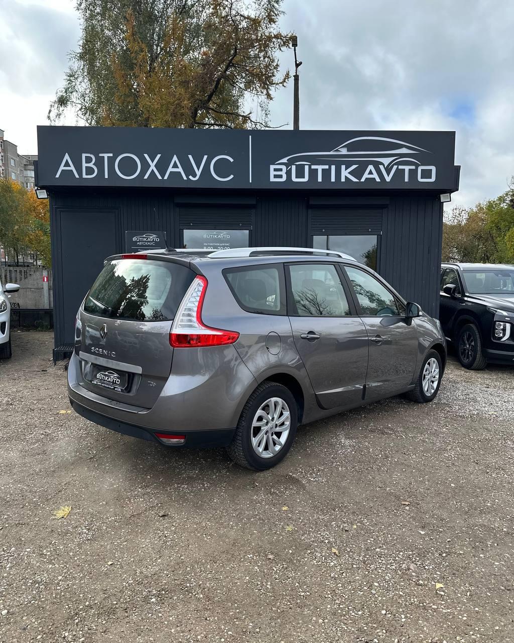 Renault Grand Scenic III · 2-й рестайлинг , 2013 г., механика, бензин - фото 6