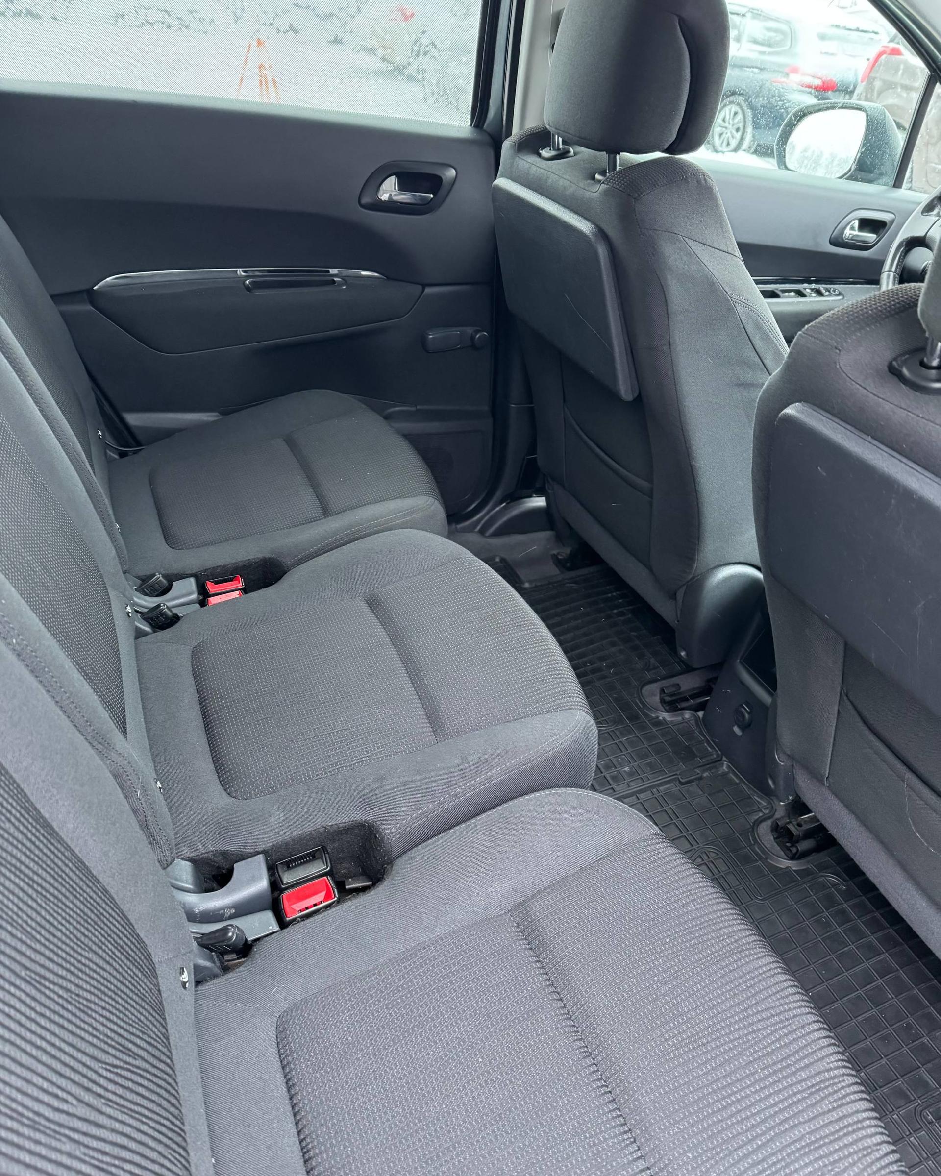 Peugeot 5008 I , 2012 г., механика, дизель - фото 13