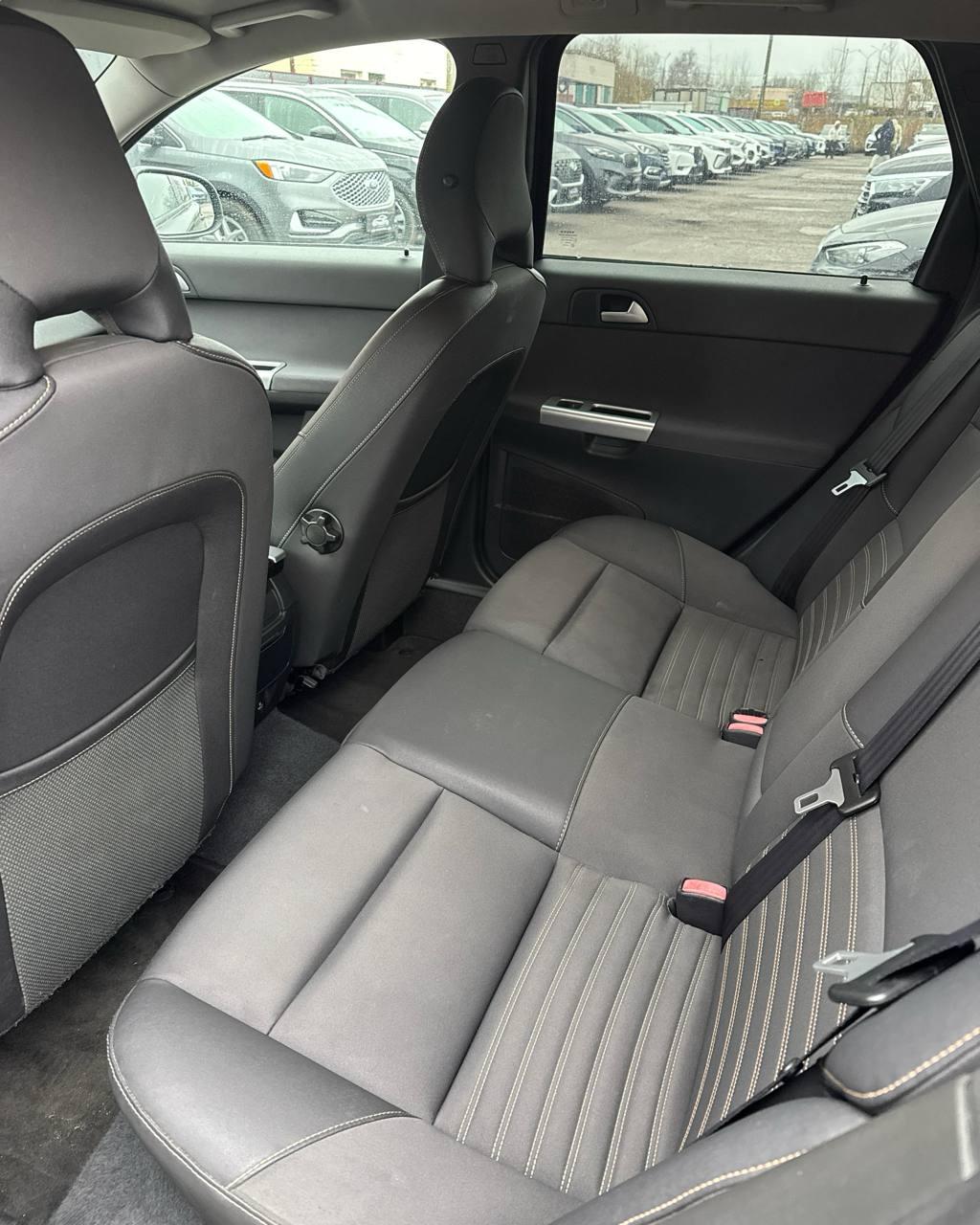 Volvo V50 I · 2-й рестайлинг , 2011 г., механика, дизель - фото 9