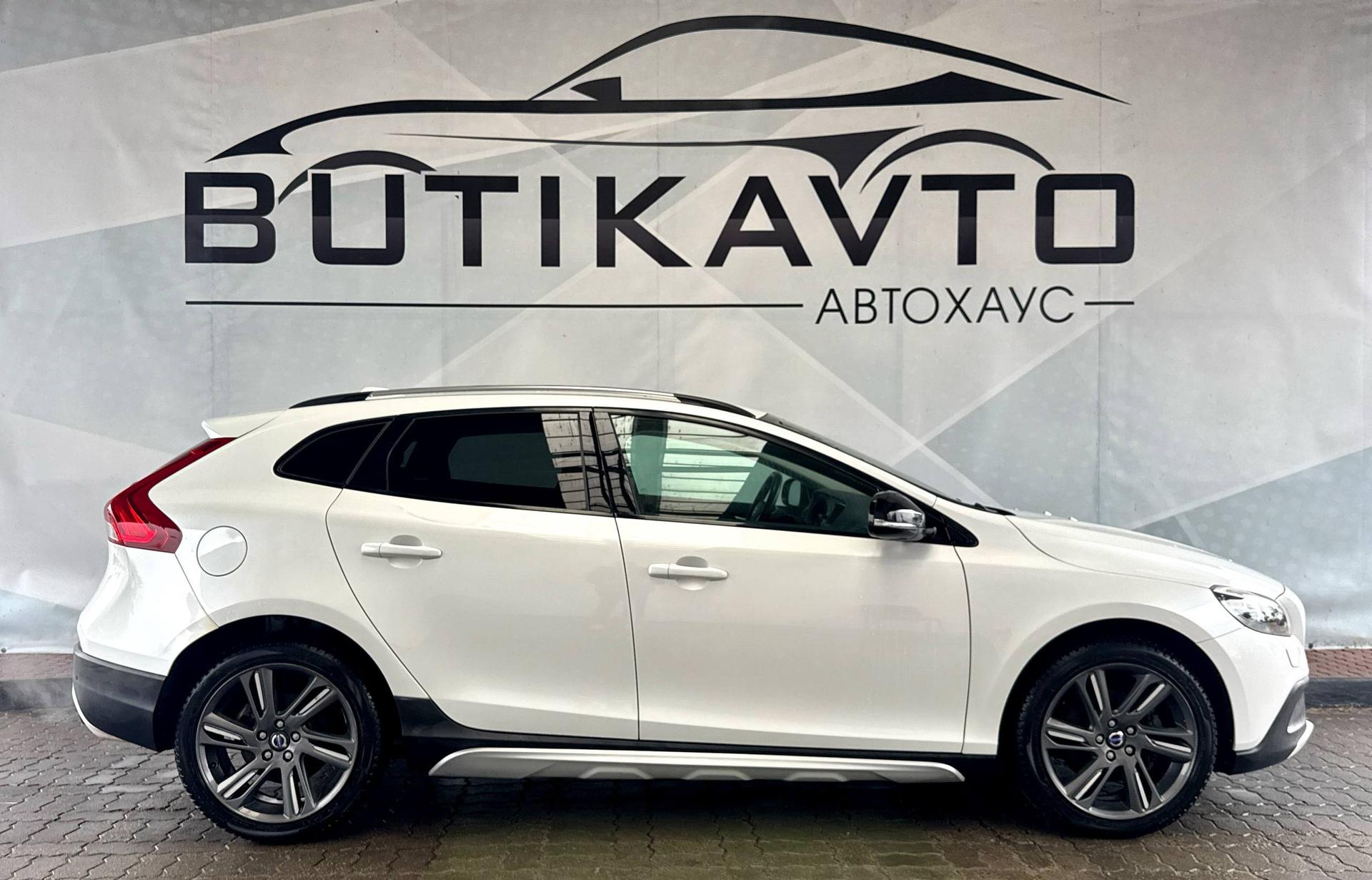 Volvo V40 Cross Country I , 2014 г., механика, дизель - фото 8