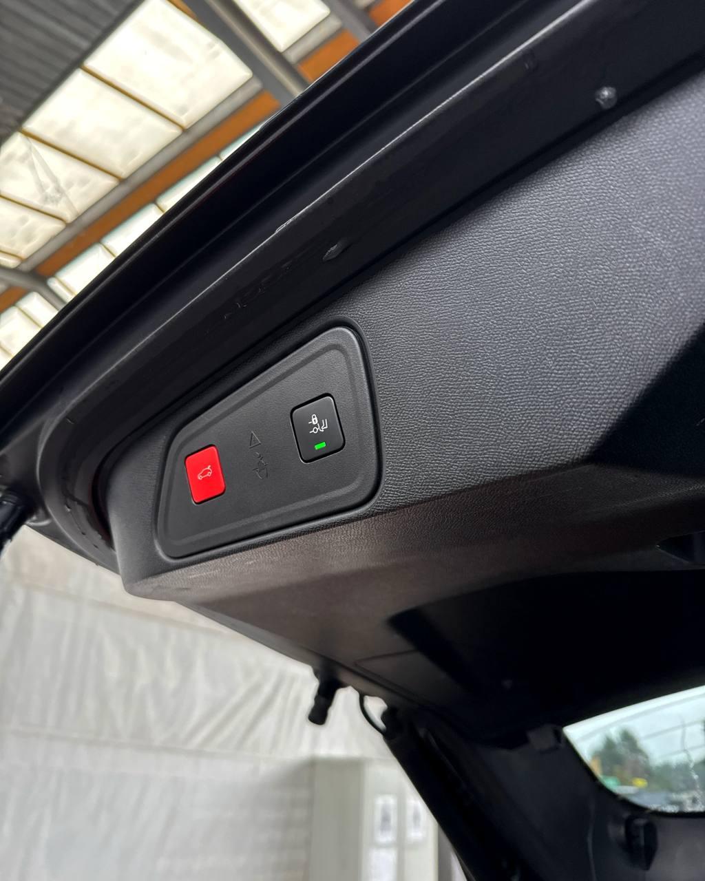 Peugeot 3008 II · Рестайлинг , 2021 г., механика, дизель - фото 21