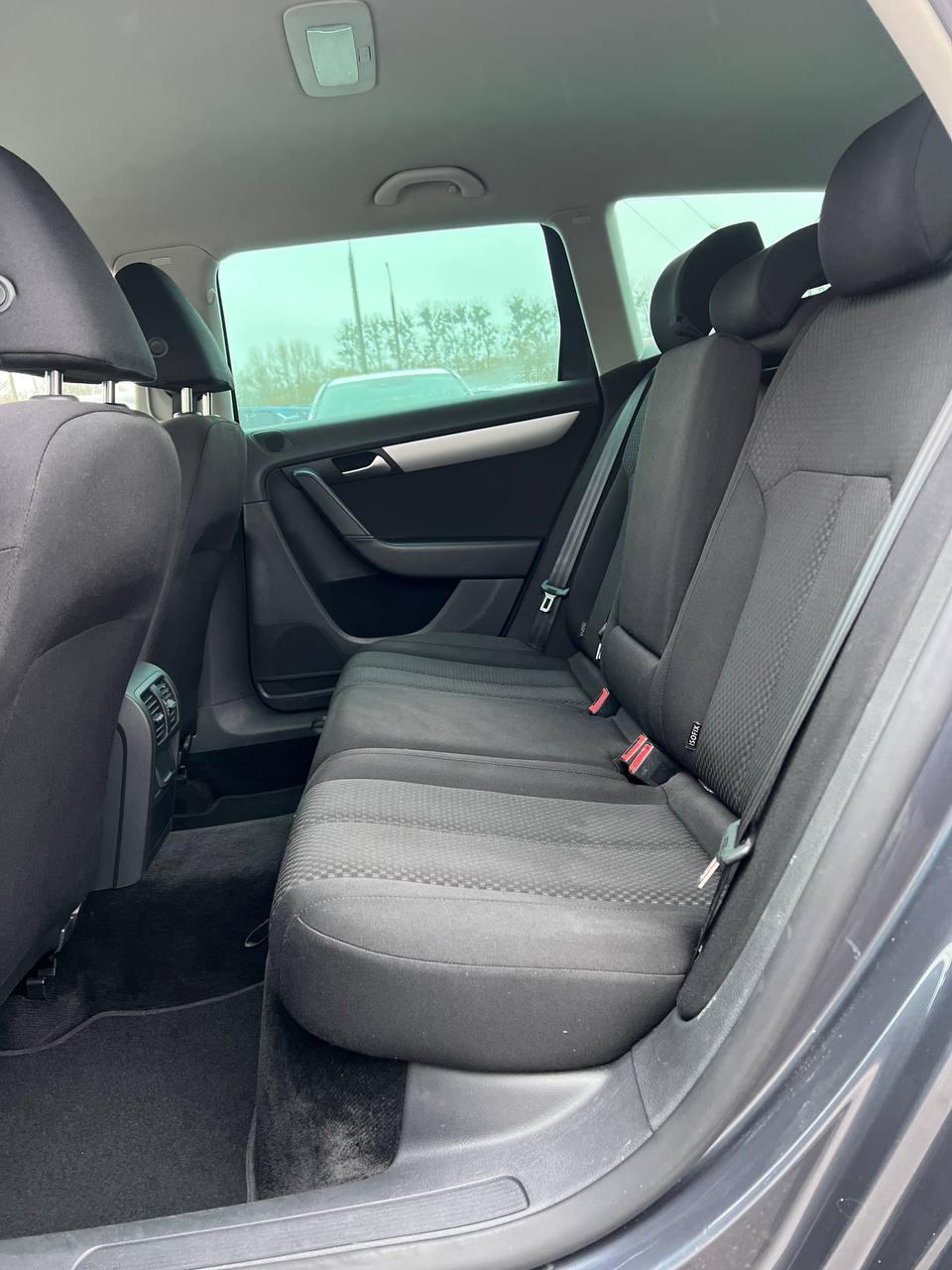 Volkswagen Passat B7 , 2013 г., механика, дизель - фото 14