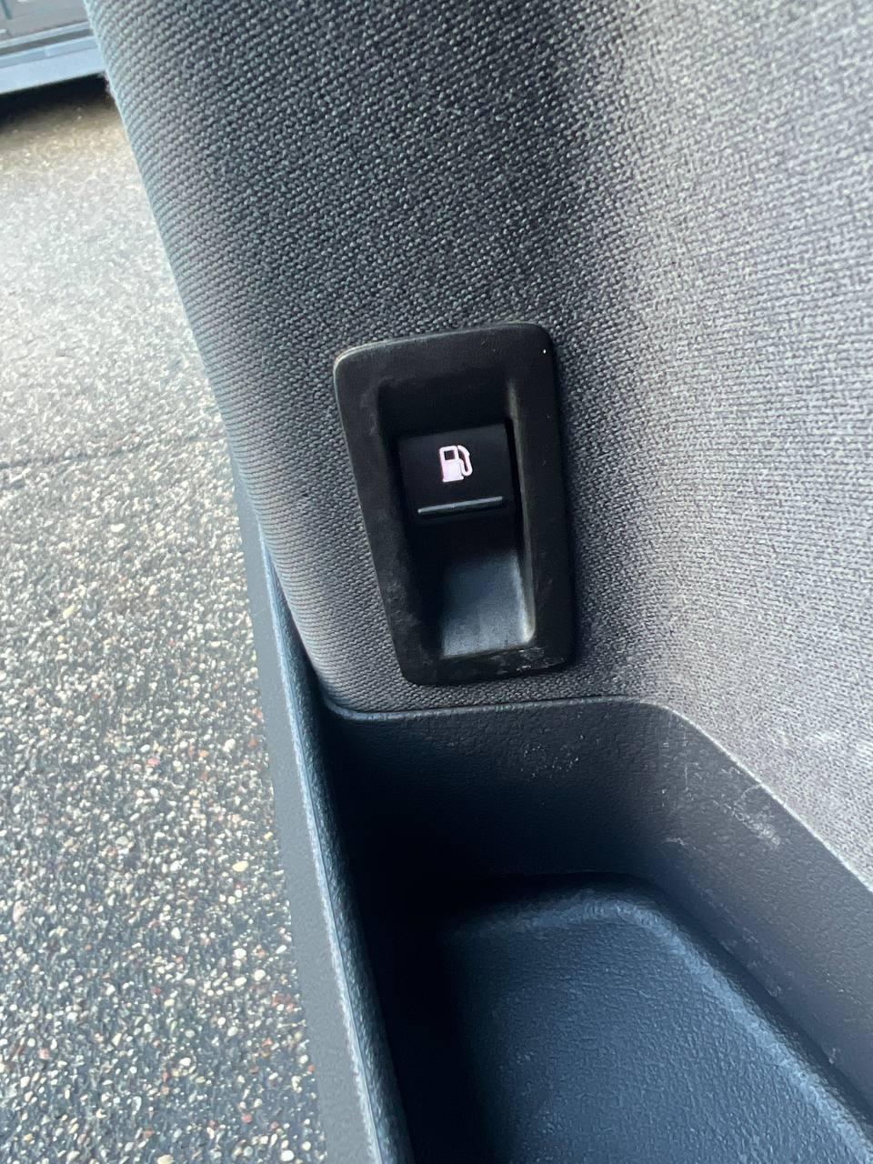 Volkswagen Touran I · 2-й рестайлинг , 2012 г., механика, дизель - фото 12