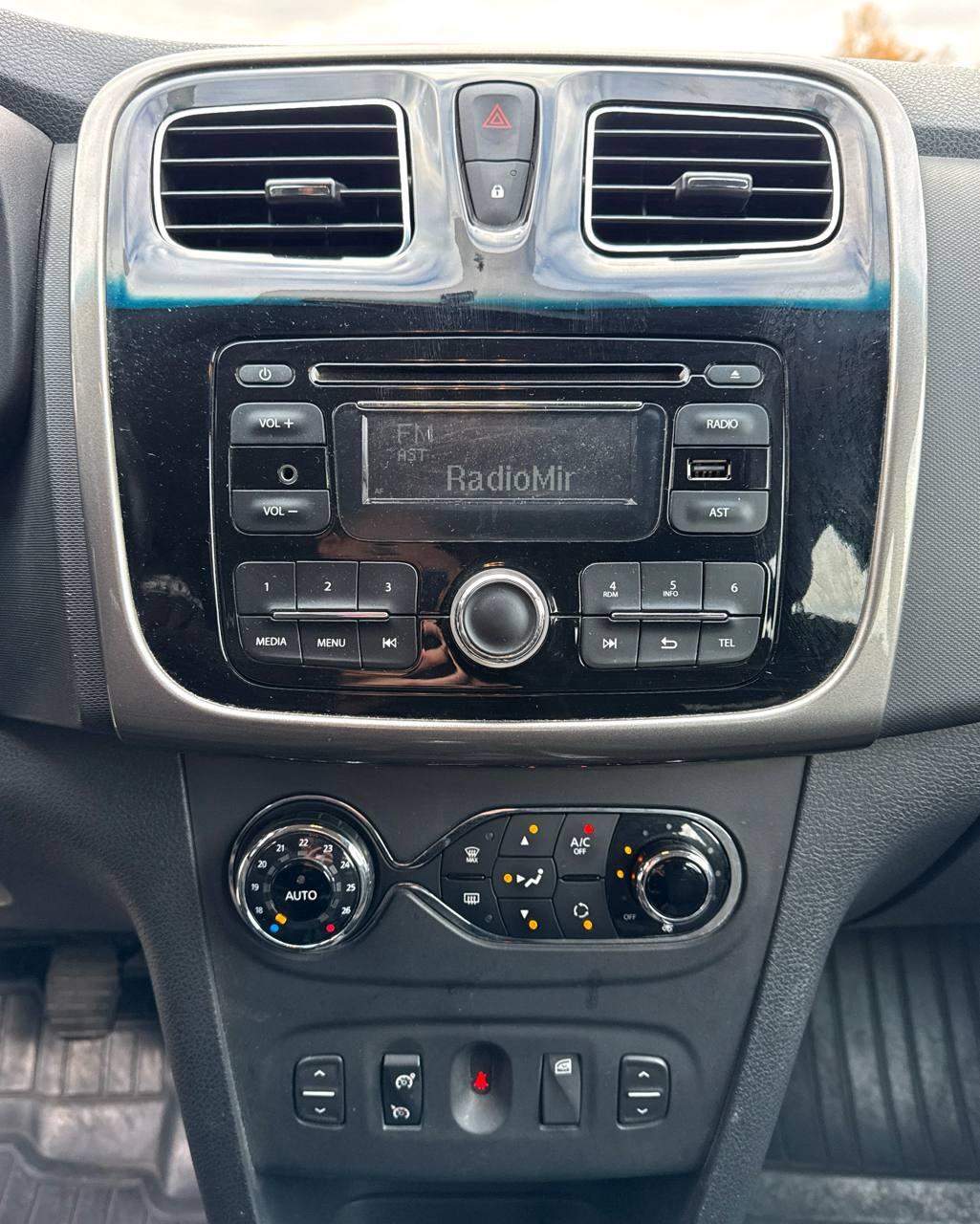 Renault Sandero Stepway II , 2016 г., механика, бензин - фото 14