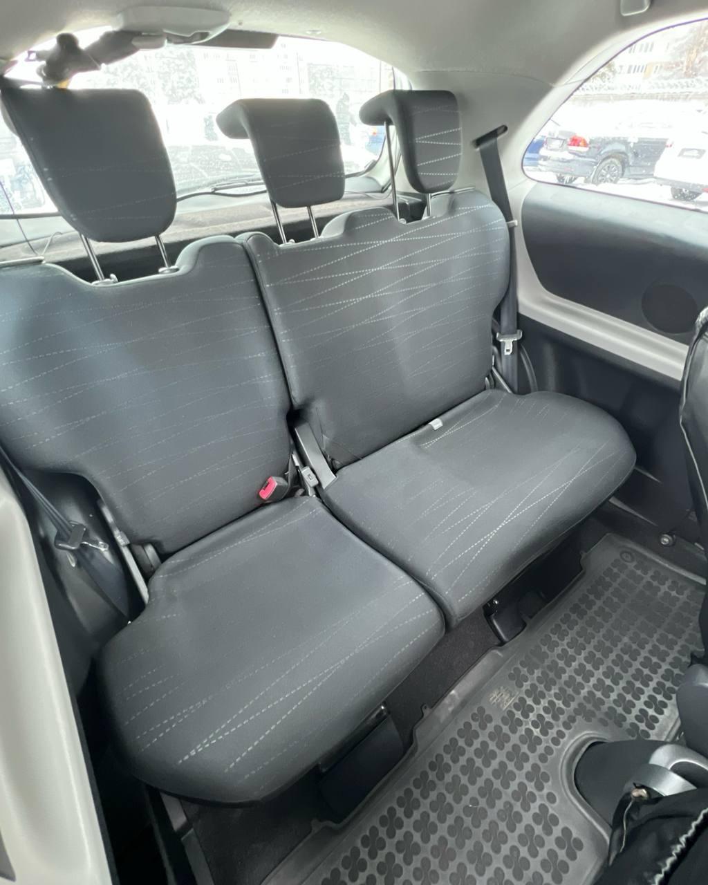 Toyota Yaris II (XP9) , 2007 г., механика, дизель - фото 11