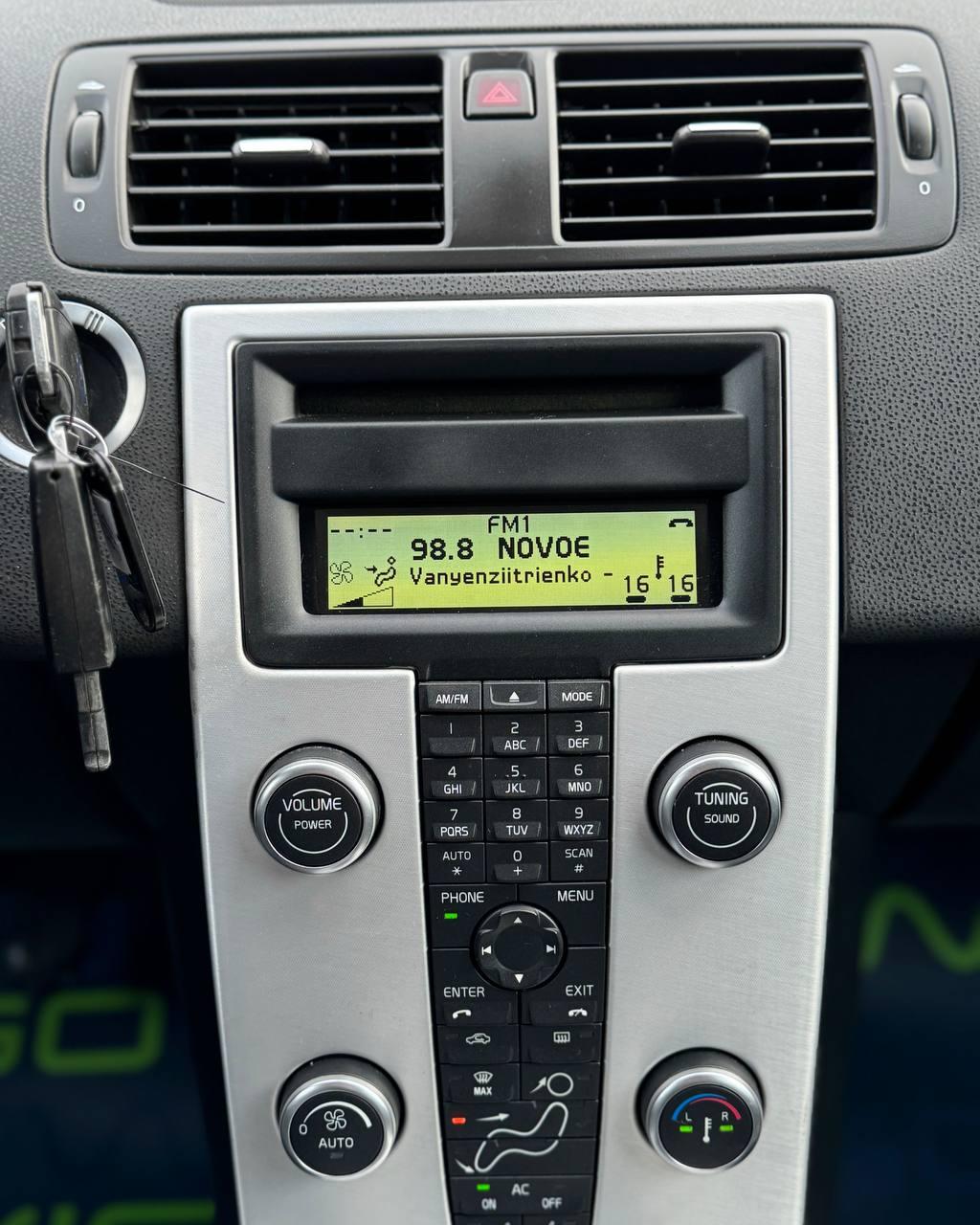 Volvo V50 I · 2-й рестайлинг , 2012 г., механика, дизель - фото 16