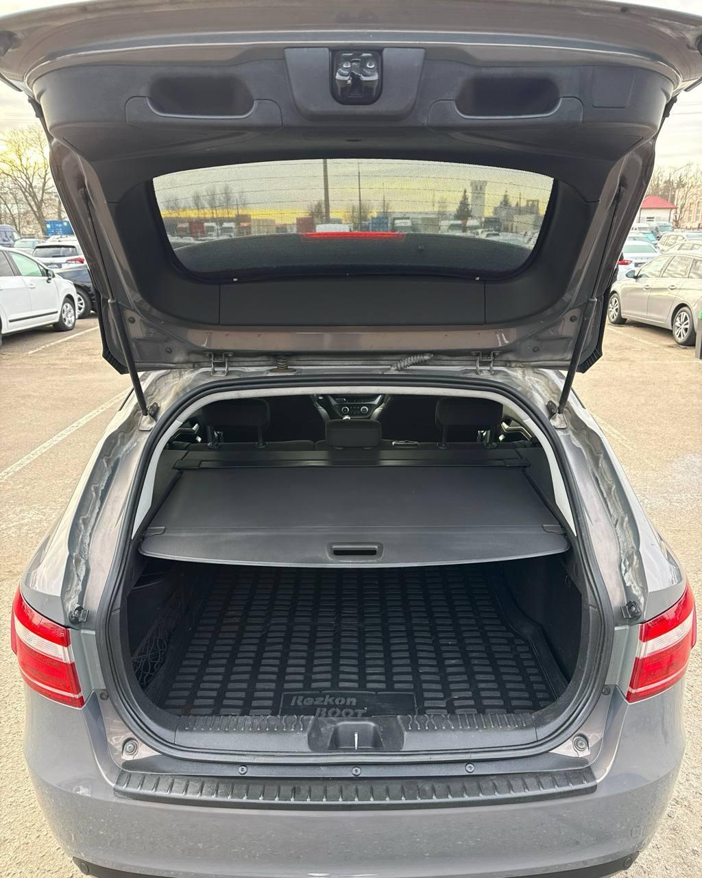 Lada (ВАЗ) Vesta I , 2017 г., механика, бензин - фото 12