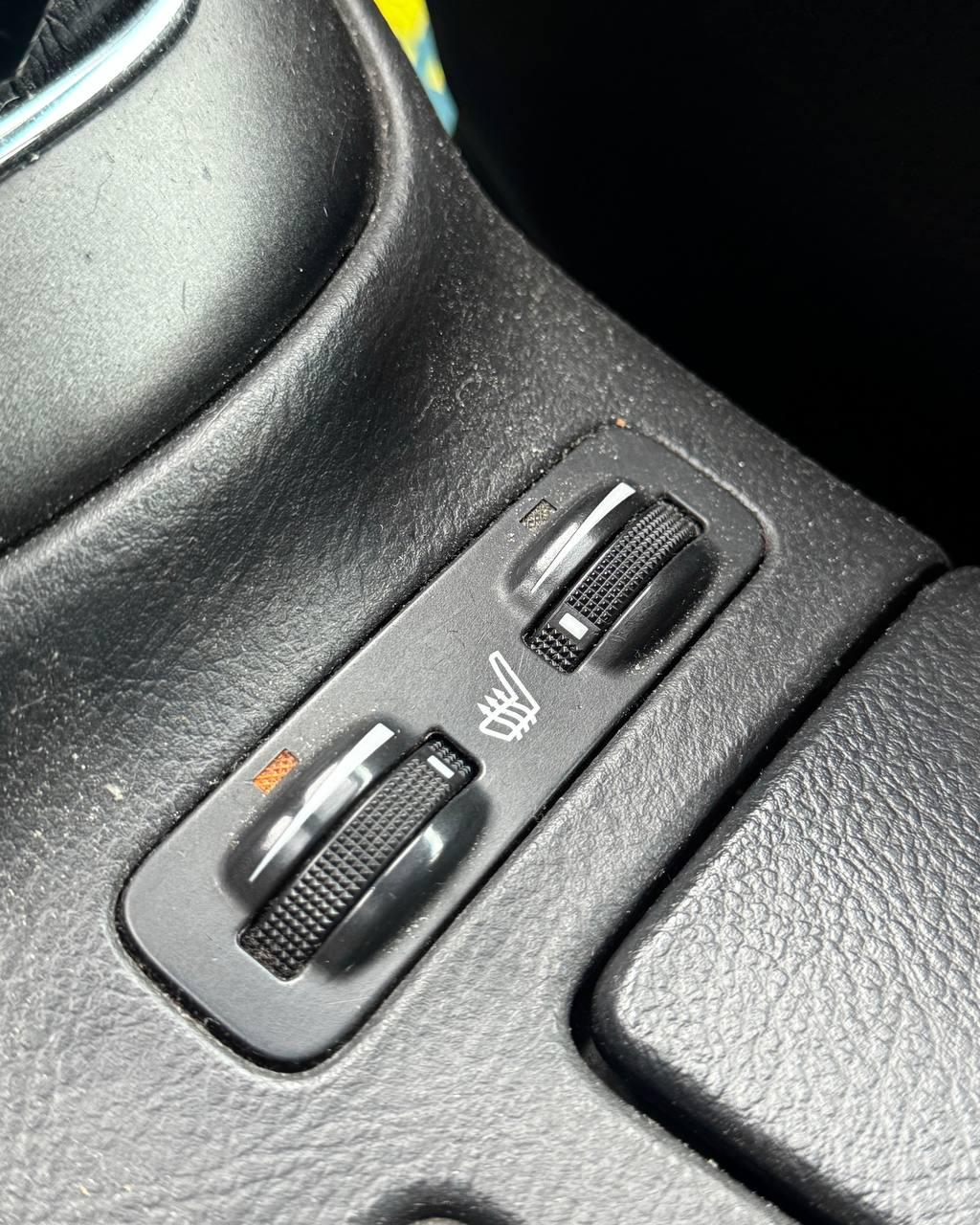 Toyota Avensis II (T250) · Рестайлинг , 2008 г., механика, бензин - фото 19