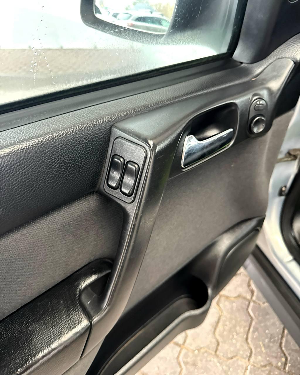 Opel Astra G , 2001 г., механика, бензин - фото 9