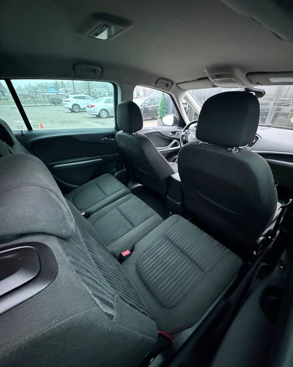 Opel Zafira C · Рестайлинг , 2017 г., механика, дизель - фото 12