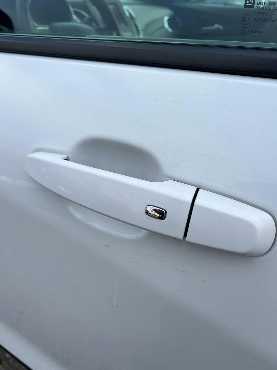 Chevrolet Equinox III · Рестайлинг , 2022 г., автомат, бензин - фото 9