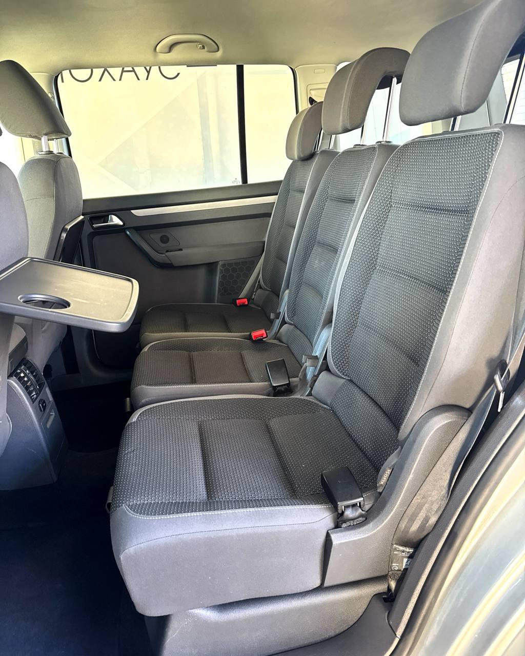 Volkswagen Touran I · 2-й рестайлинг , 2011 г., механика, дизель - фото 13