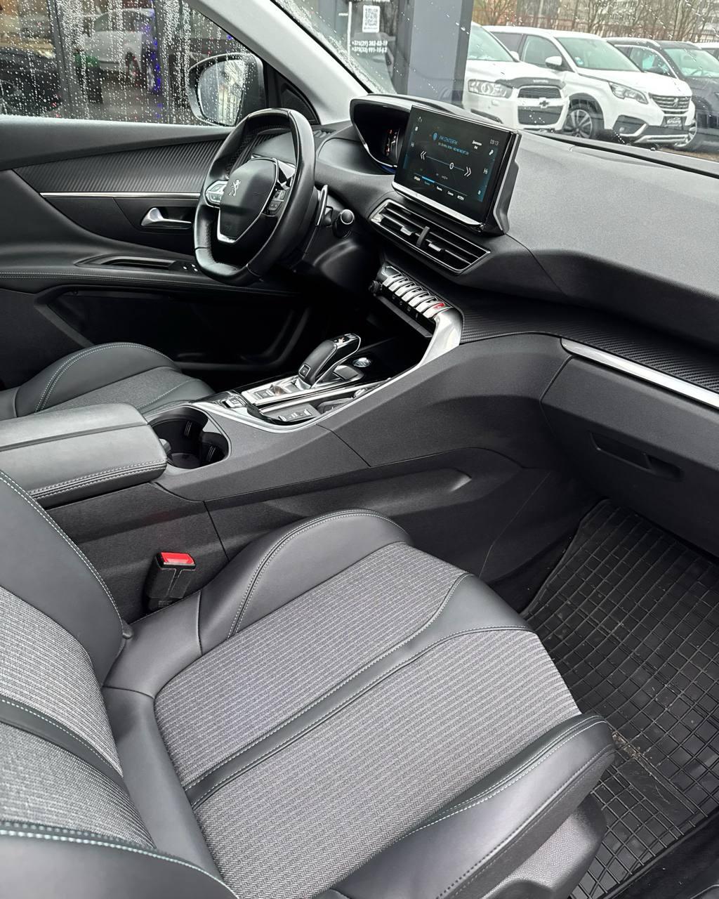 Peugeot 3008 II · Рестайлинг , 2021 г., автомат, дизель - фото 13